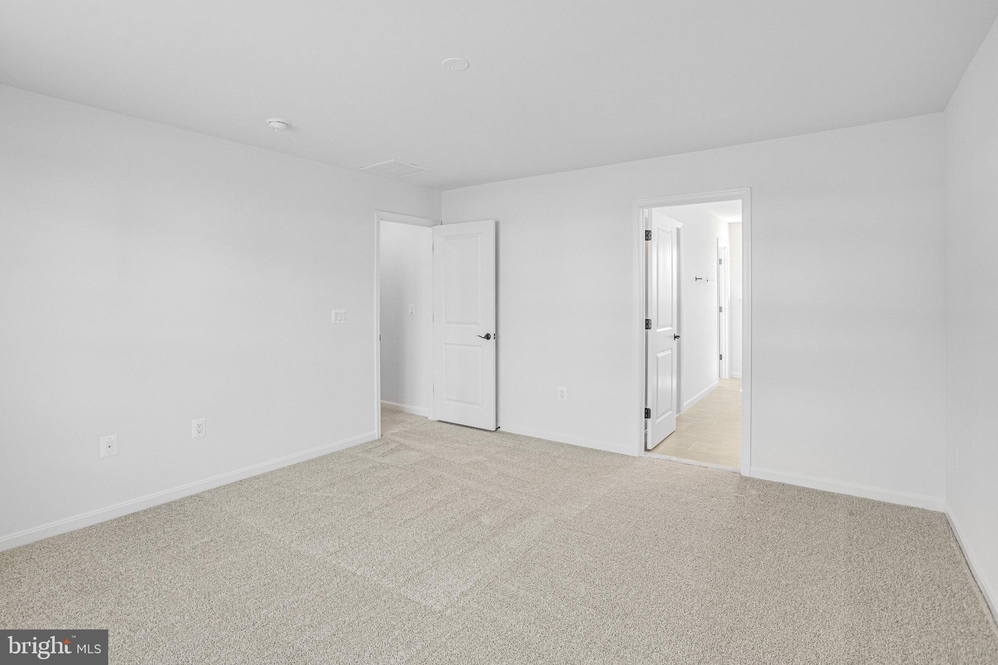 SEASONS AT ROUND MILL MEADOWS - Residential