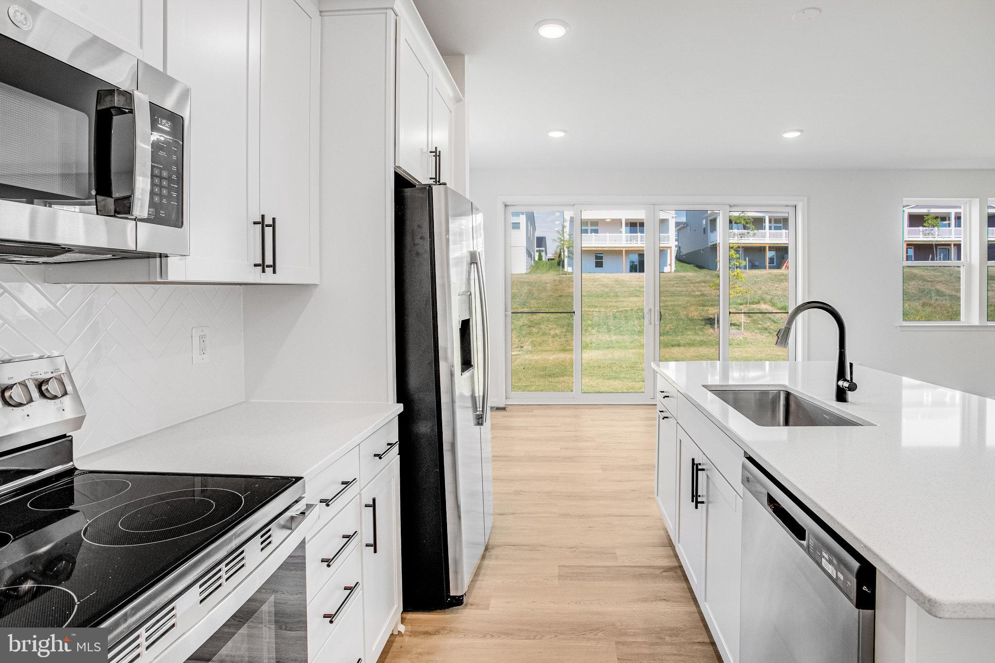 SEASONS AT ROUND MILL MEADOWS - Residential