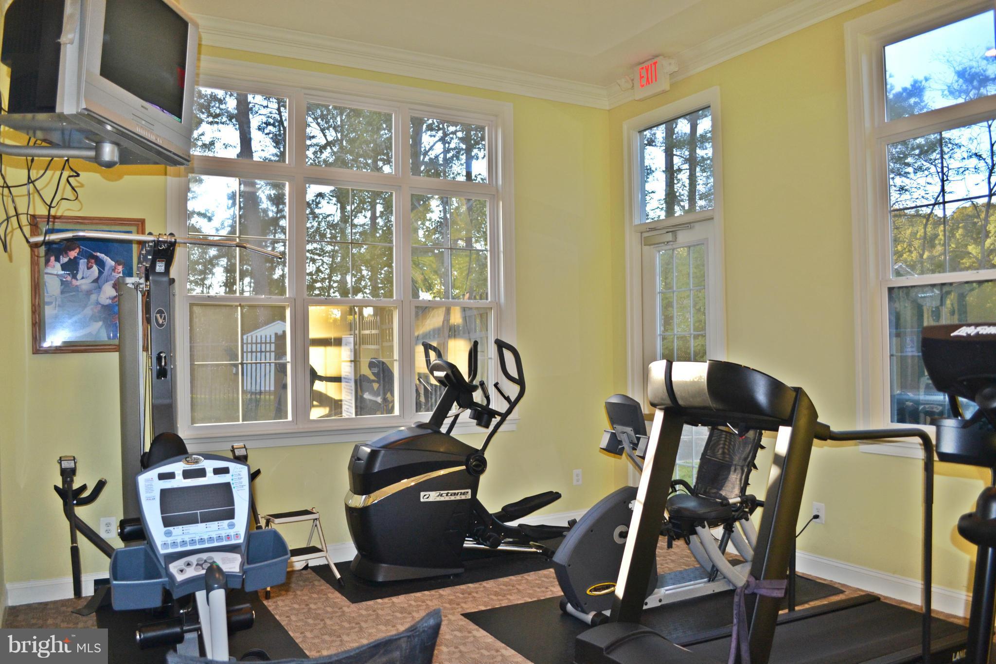 OYSTER BAY CONDOMINIUMS - Residential