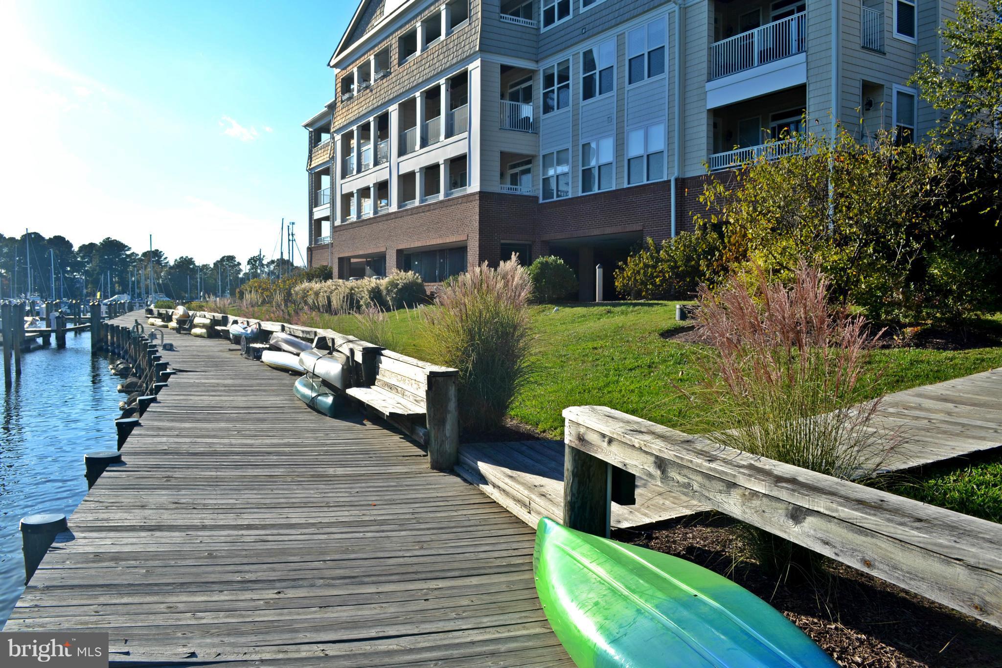 OYSTER BAY CONDOMINIUMS - Residential