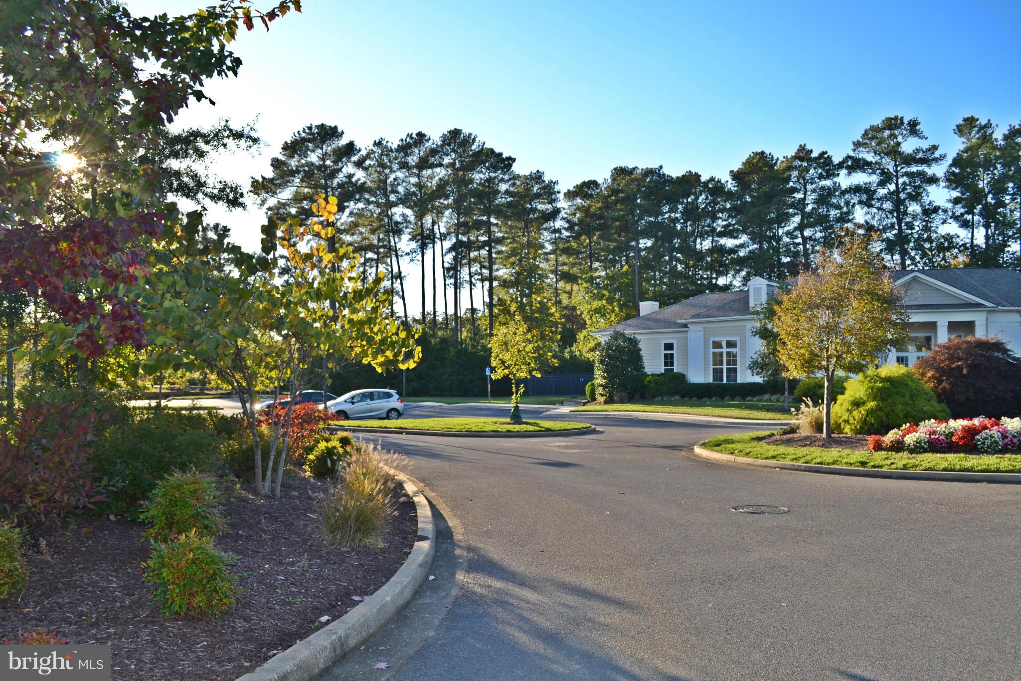 OYSTER BAY CONDOMINIUMS - Residential