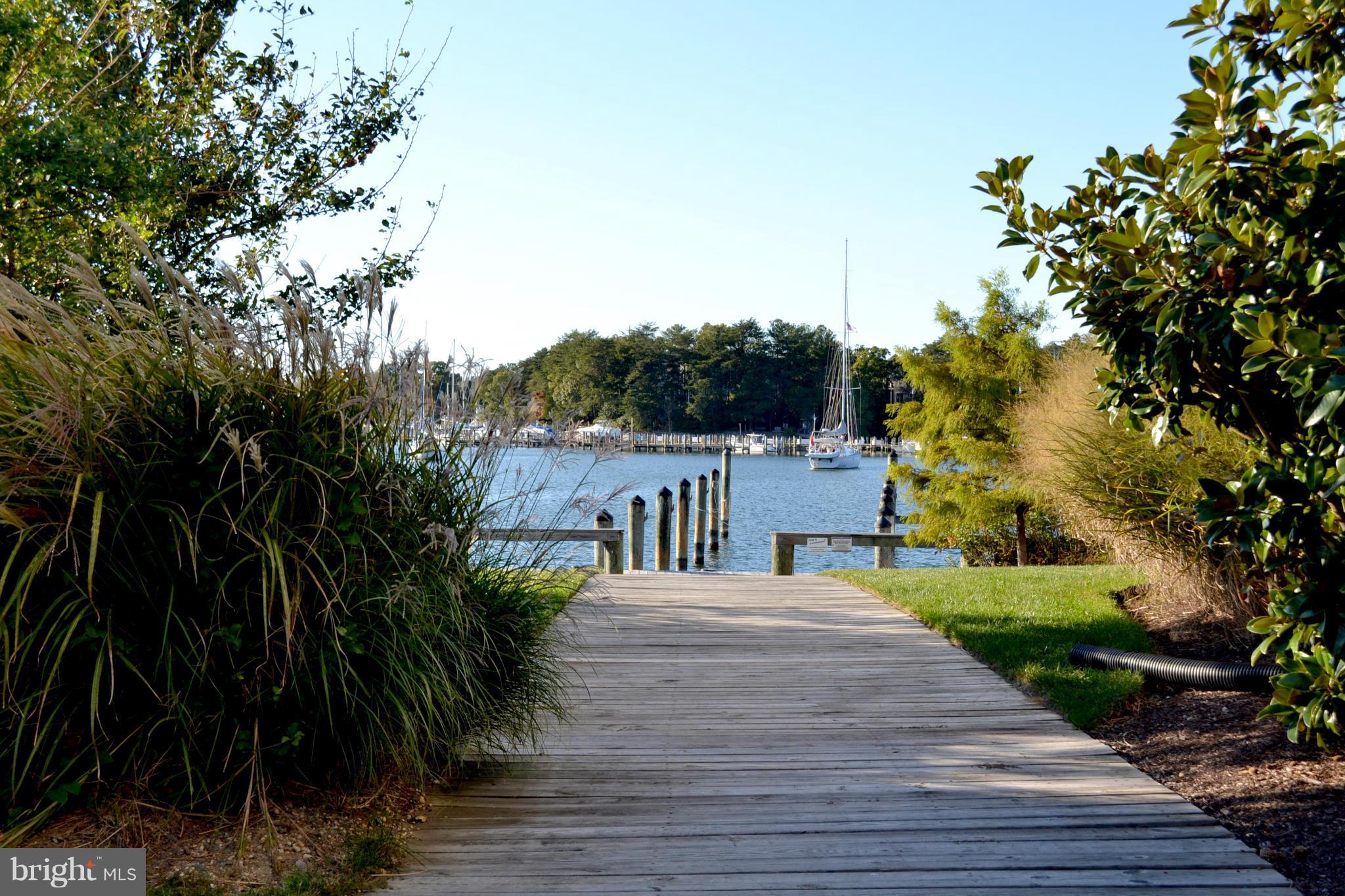 OYSTER BAY CONDOMINIUMS - Residential
