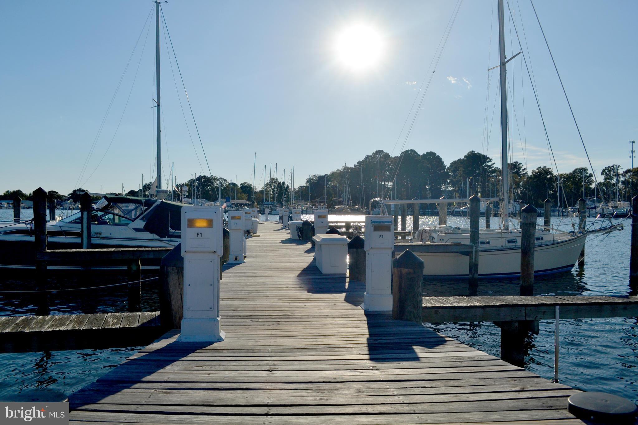 OYSTER BAY CONDOMINIUMS - Residential