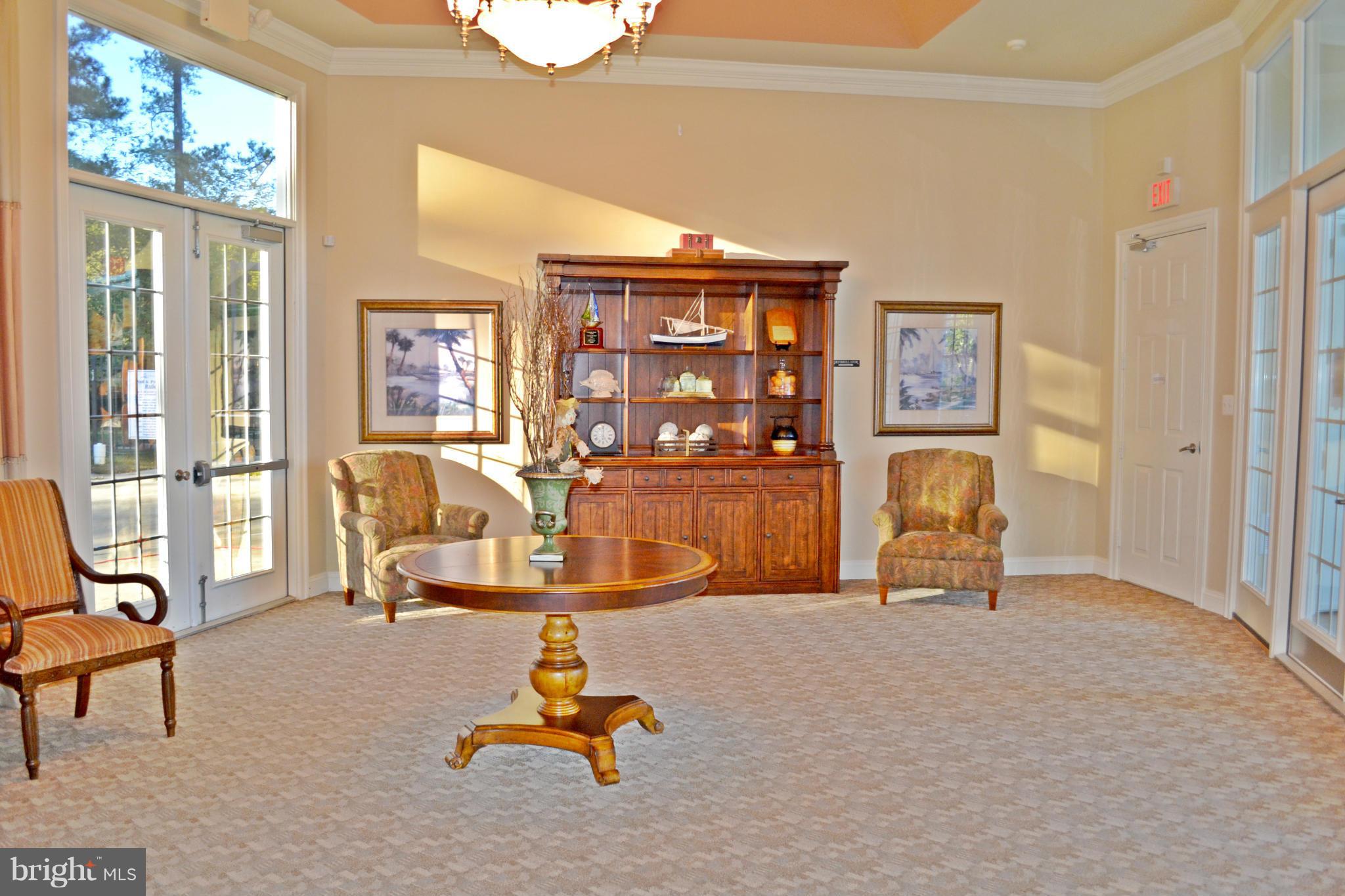 OYSTER BAY CONDOMINIUMS - Residential