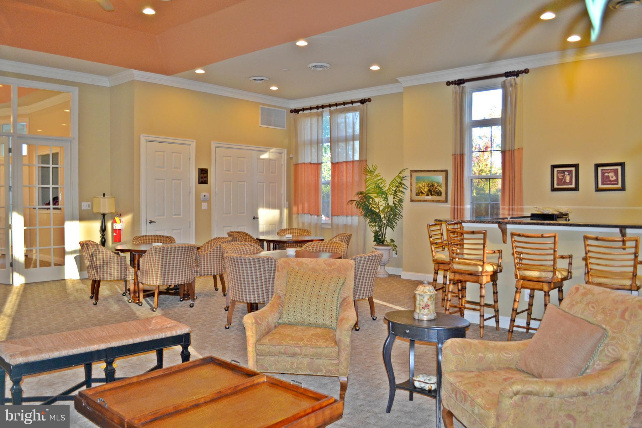 OYSTER BAY CONDOMINIUMS - Residential