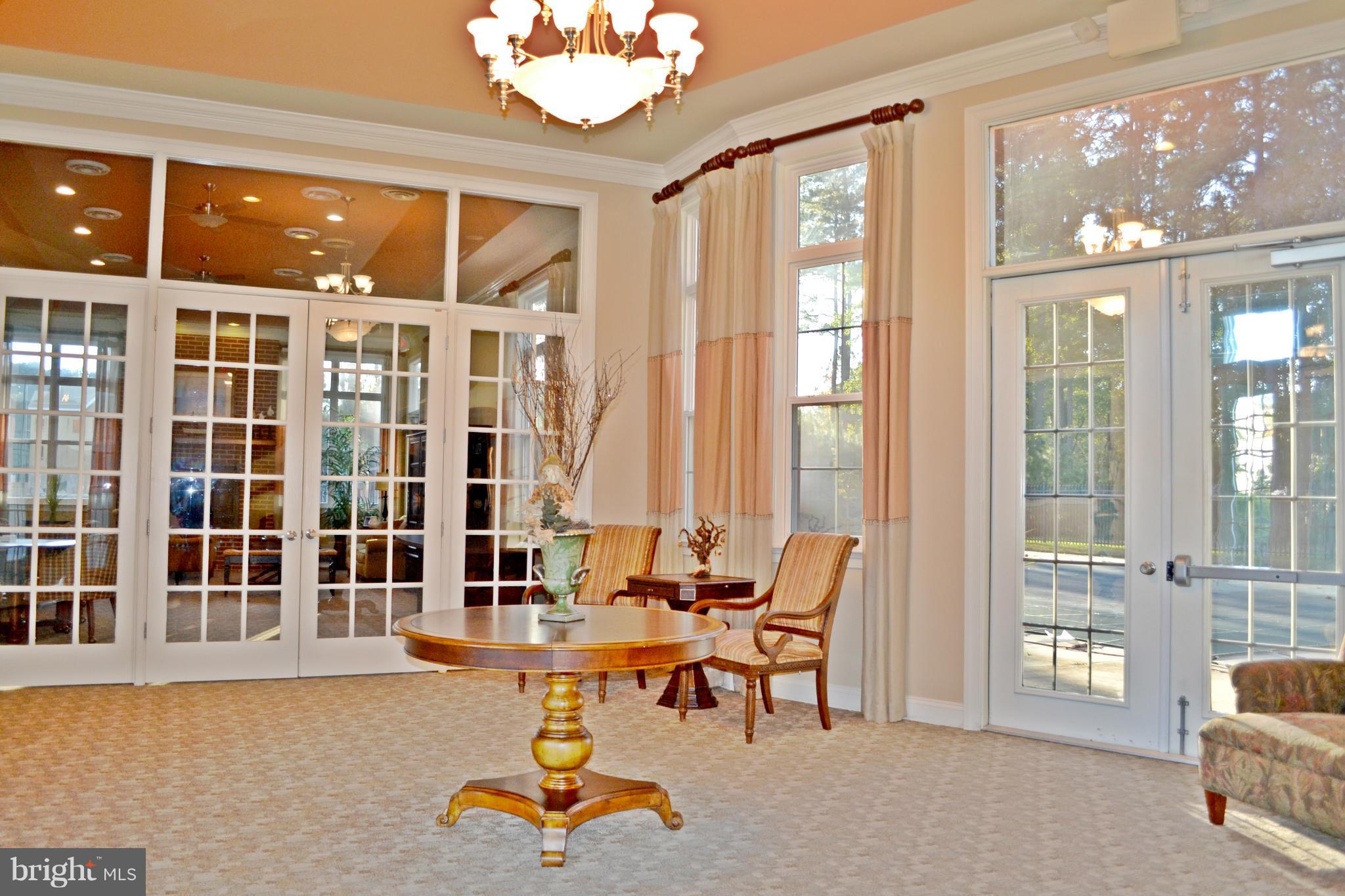 OYSTER BAY CONDOMINIUMS - Residential