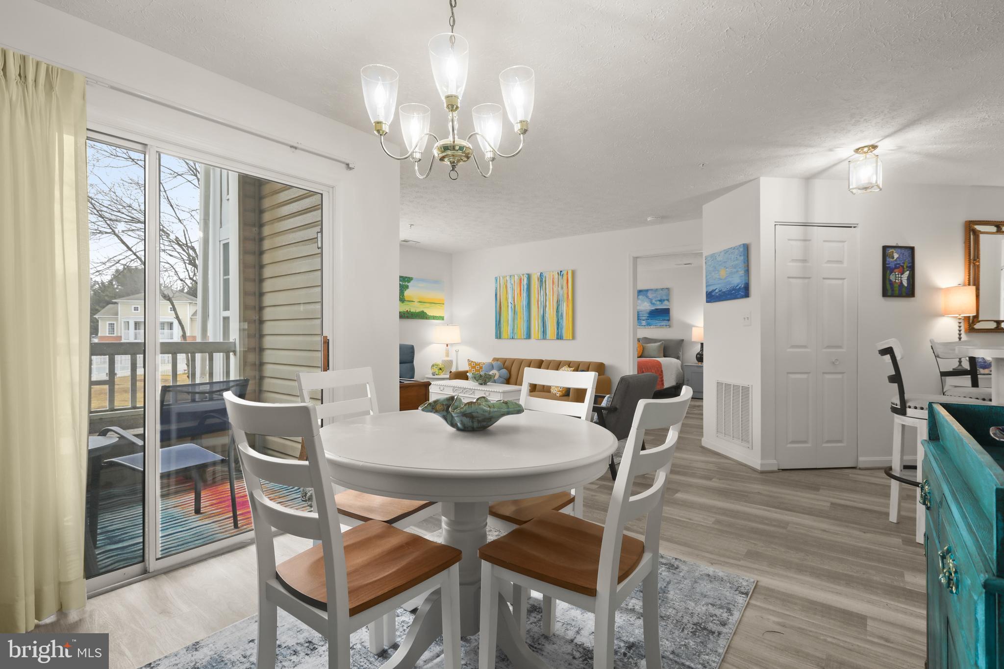 BAYLAND CONDO - Residential