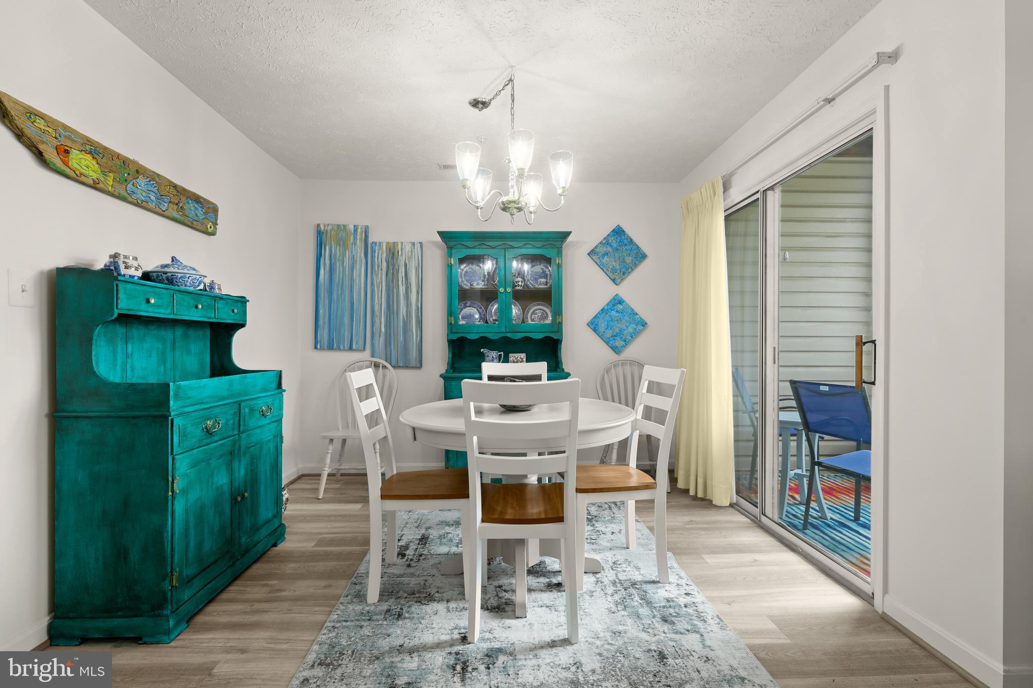 BAYLAND CONDO - Residential