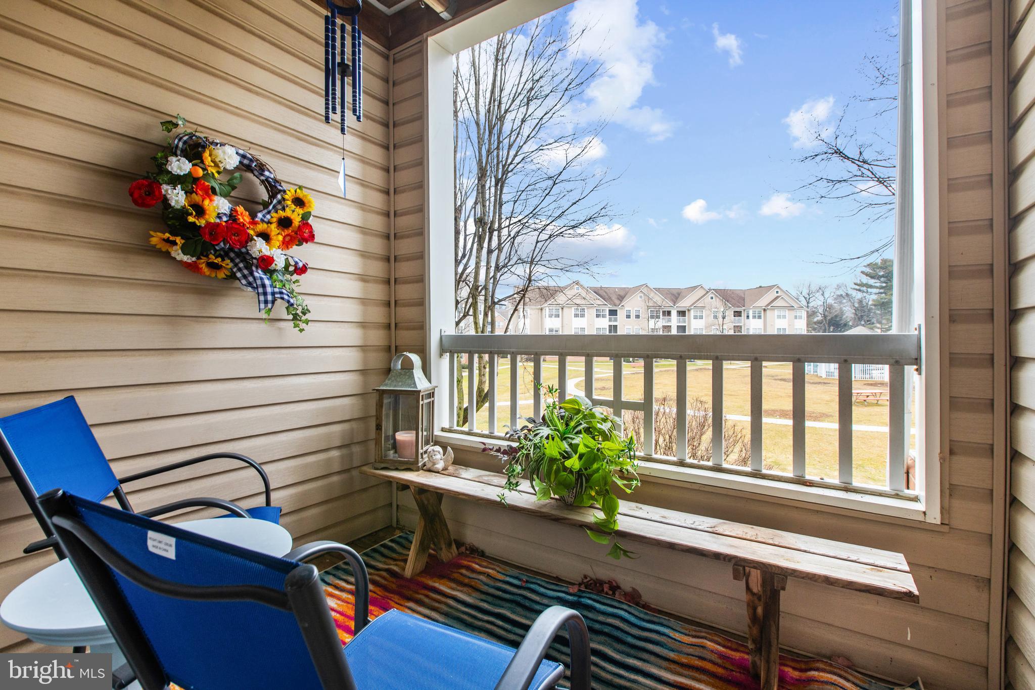 BAYLAND CONDO - Residential