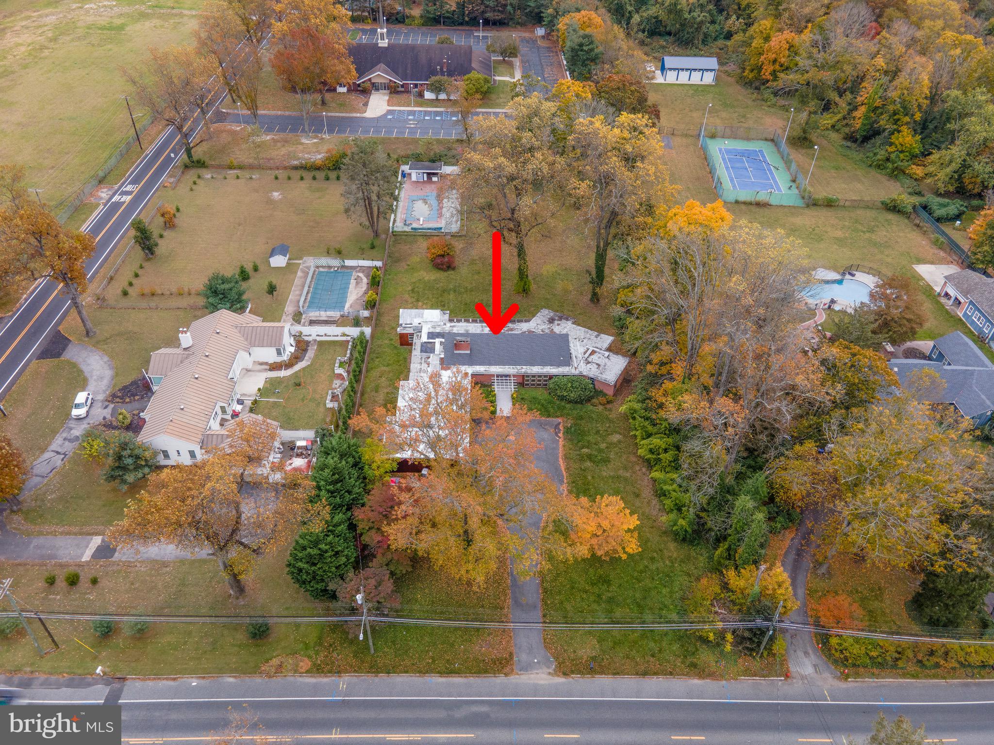 2227 E LANDIS AVENUE