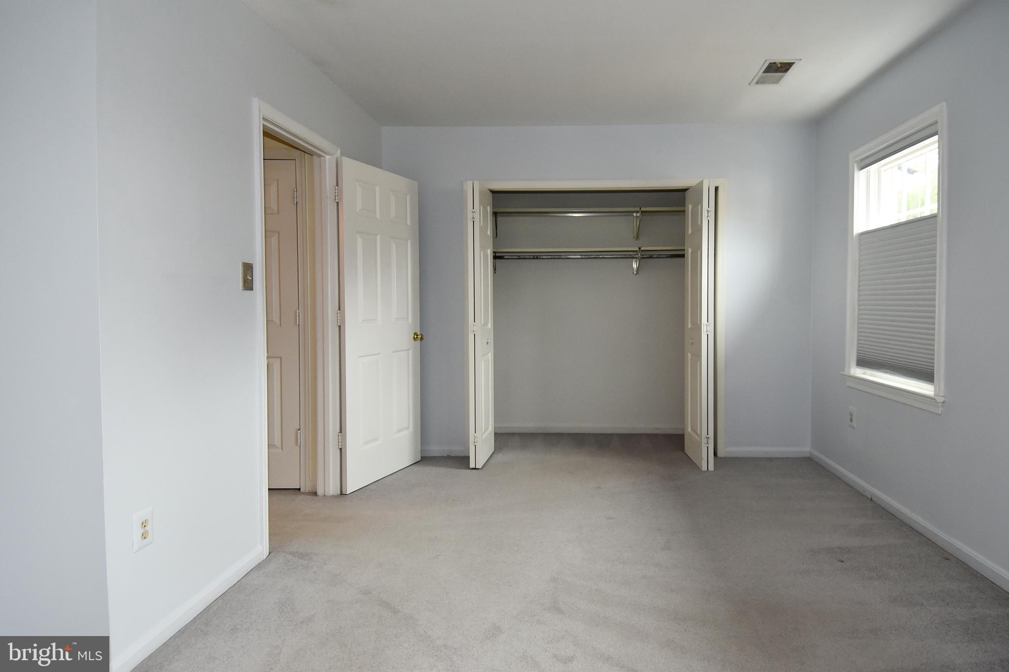 WASHINGTON COURTS - Residential Lease