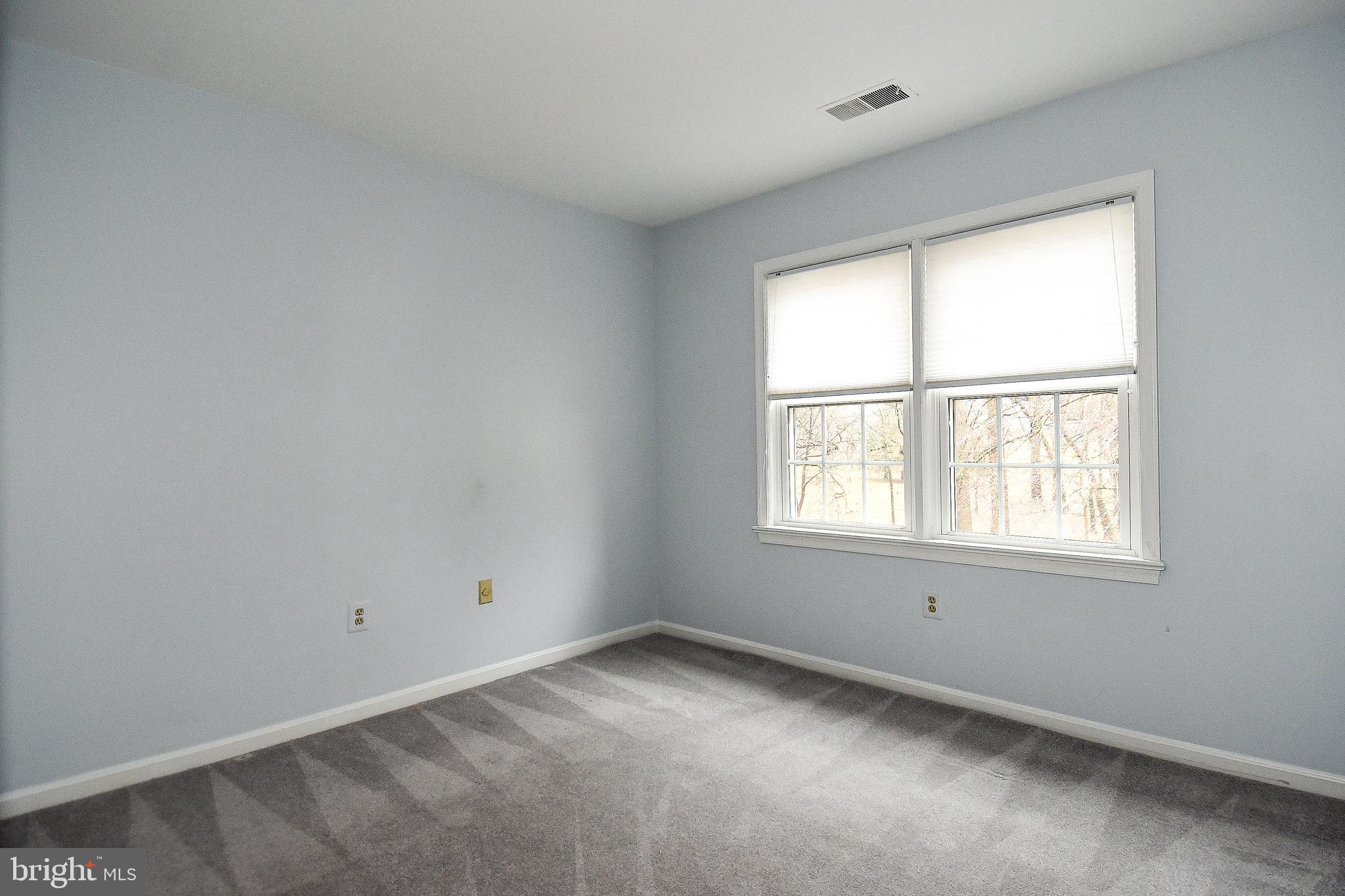 WASHINGTON COURTS - Residential Lease