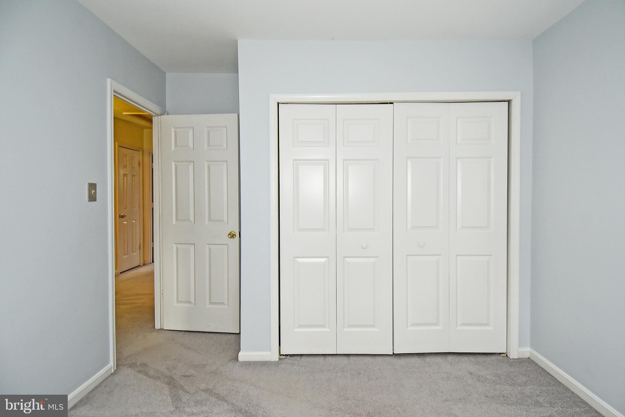 WASHINGTON COURTS - Residential Lease