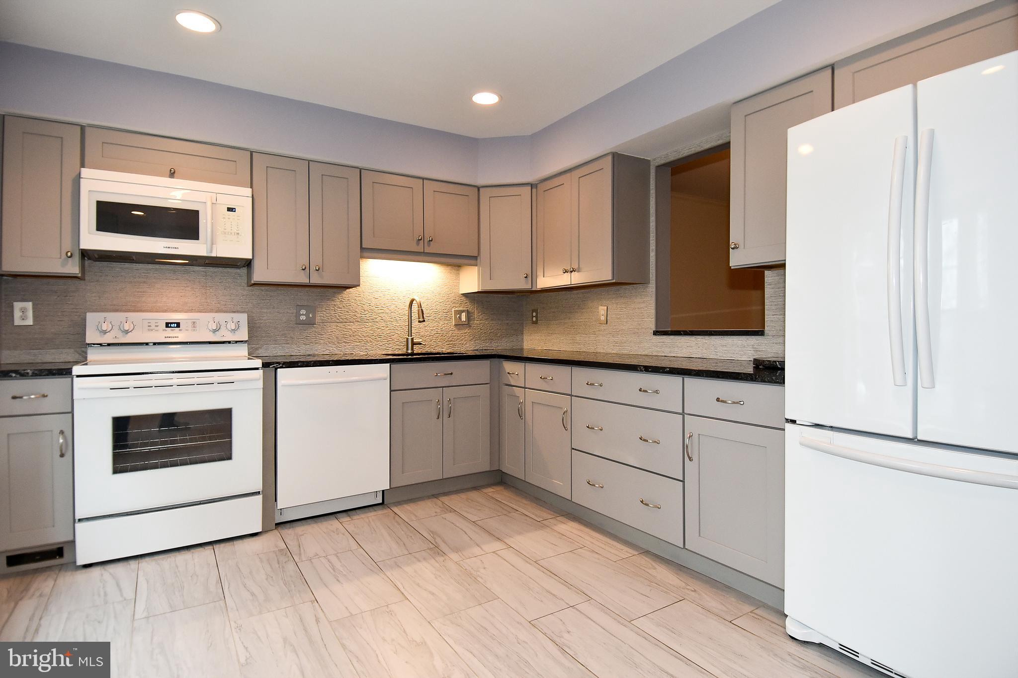 WASHINGTON COURTS - Residential Lease