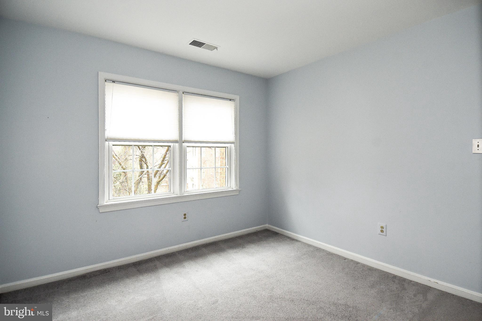 WASHINGTON COURTS - Residential Lease