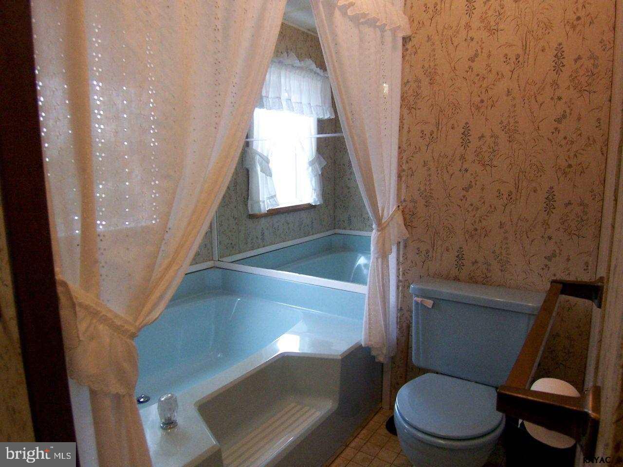 MILL CREEK ESTATES - Residential