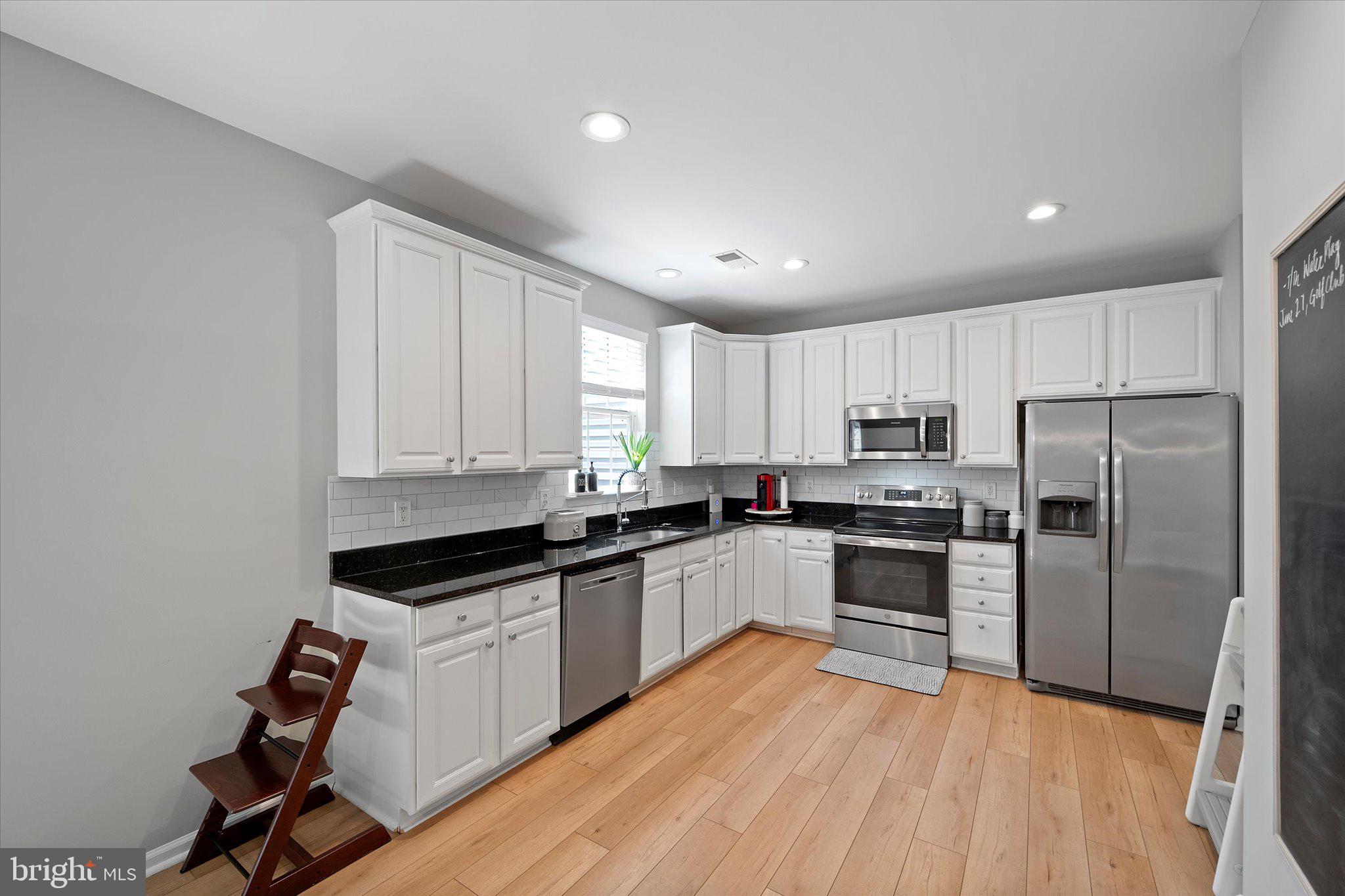 SOUTH RIDING - Residential Lease