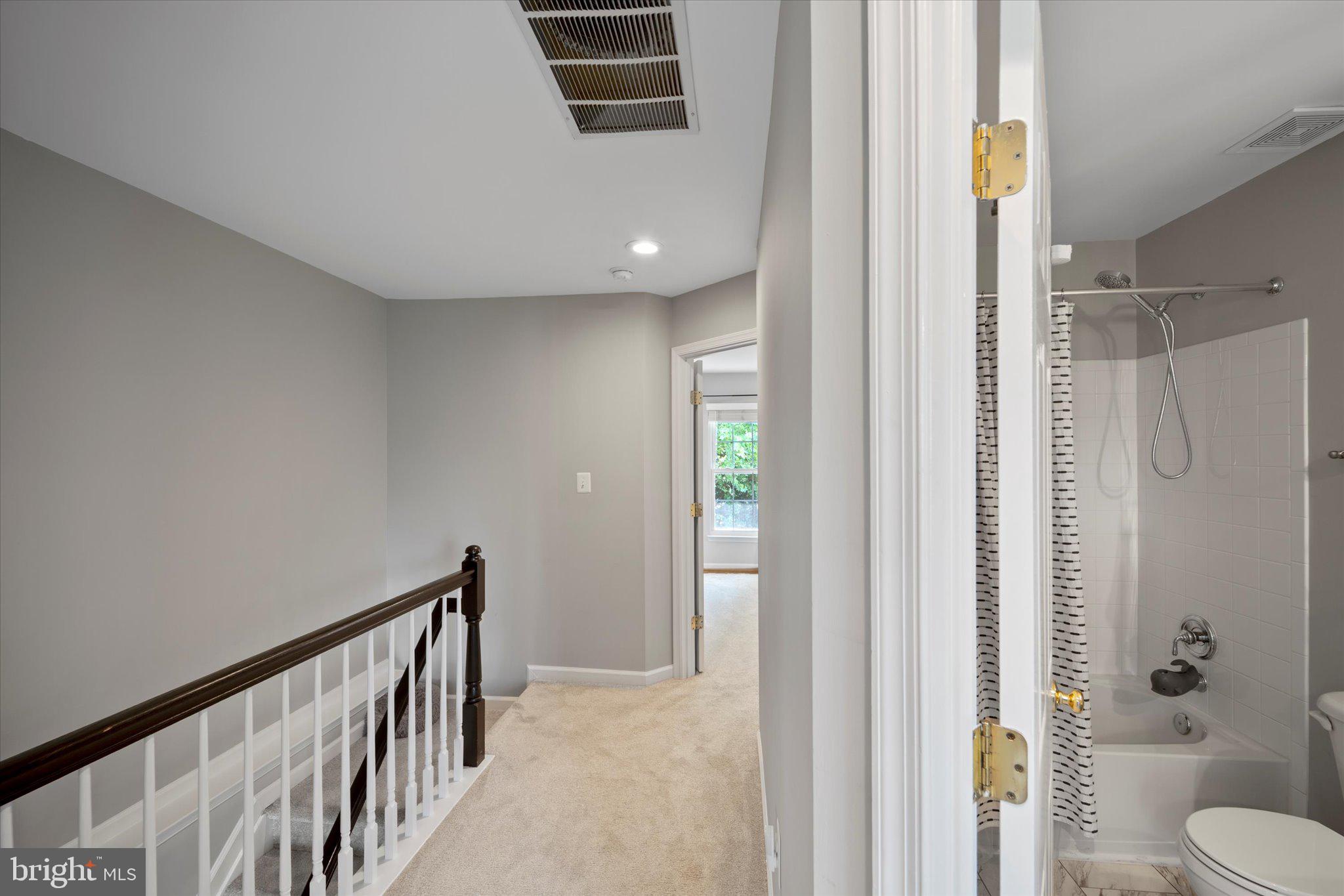 SOUTH RIDING - Residential Lease