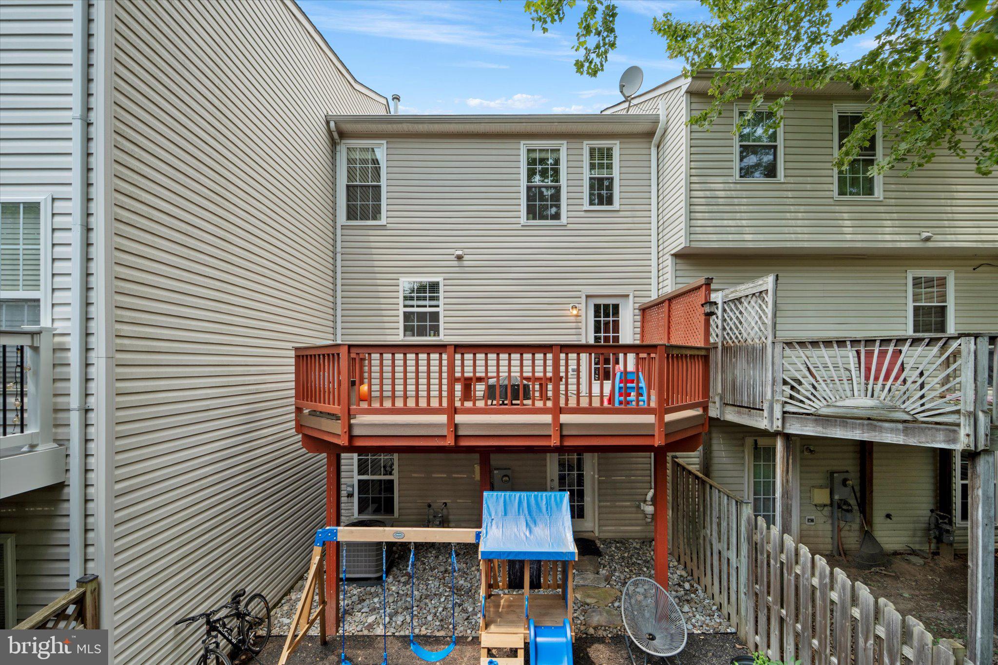 SOUTH RIDING - Residential Lease