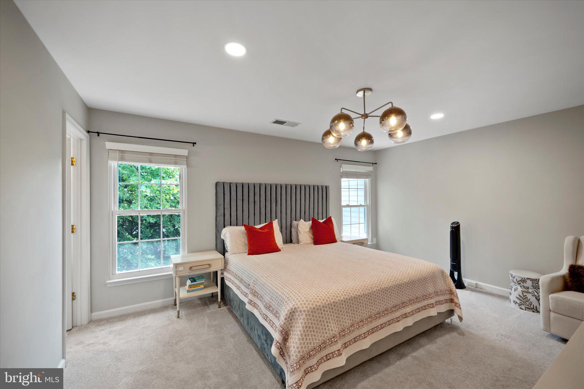 SOUTH RIDING - Residential Lease