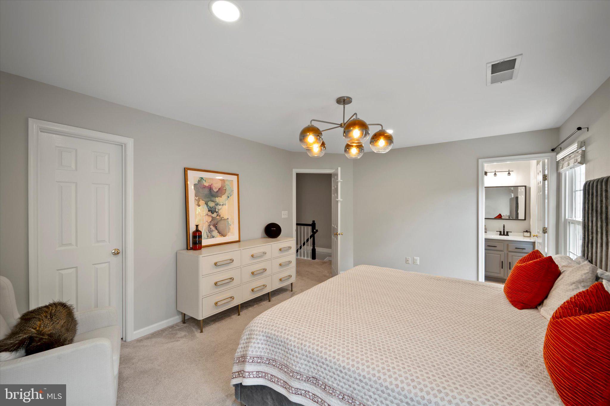 SOUTH RIDING - Residential Lease