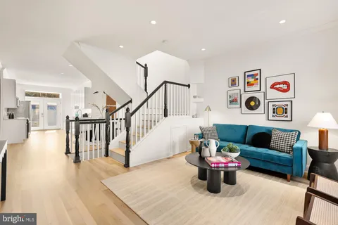 316 Elm Street NW, Washington, DC MLS: DCDC2187546
