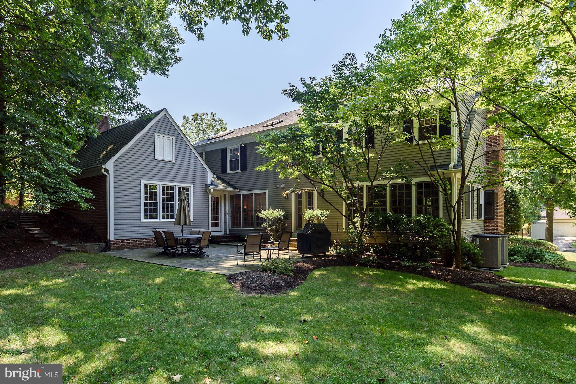 RIVER FALLS - Residential