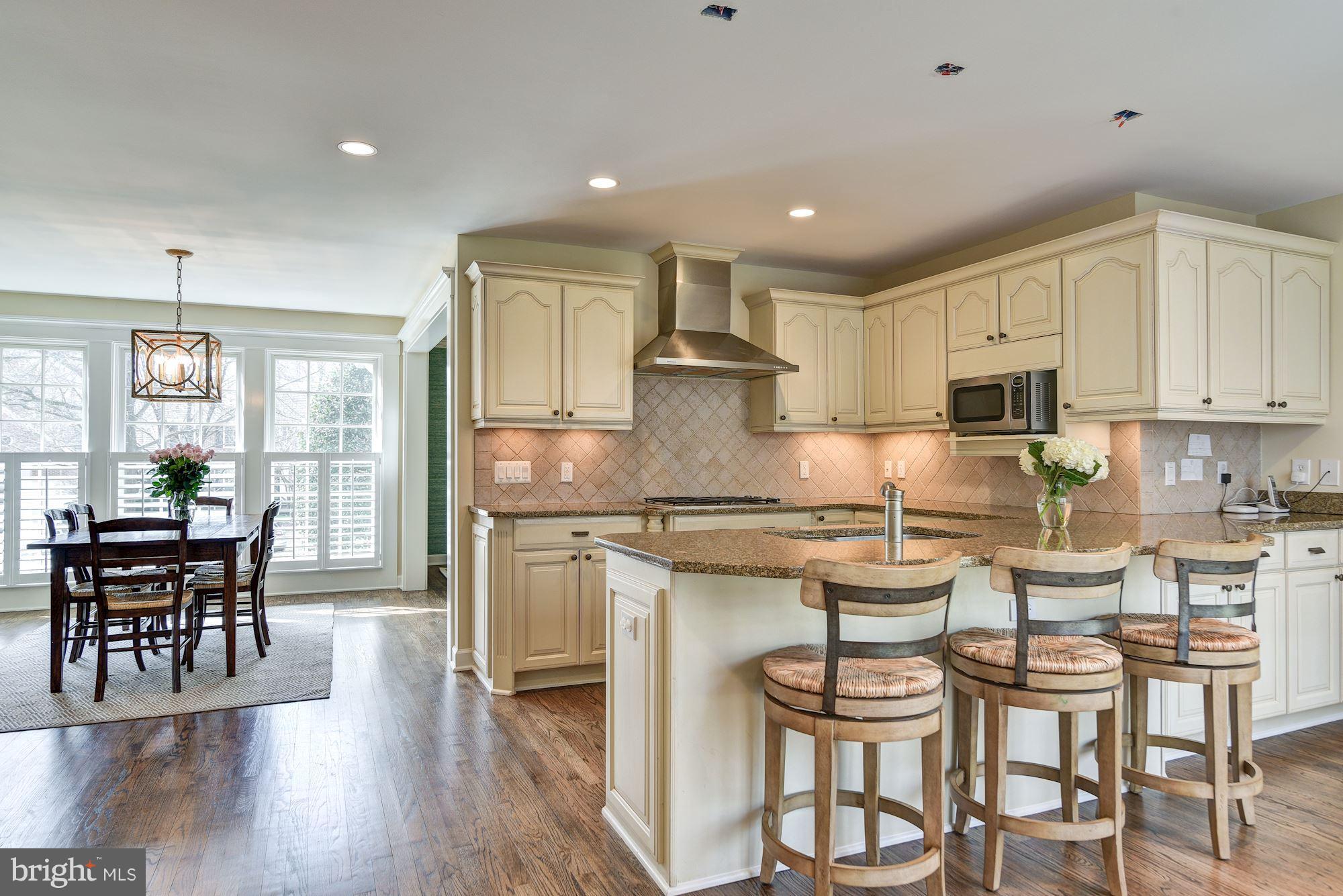 RIVER FALLS - Residential