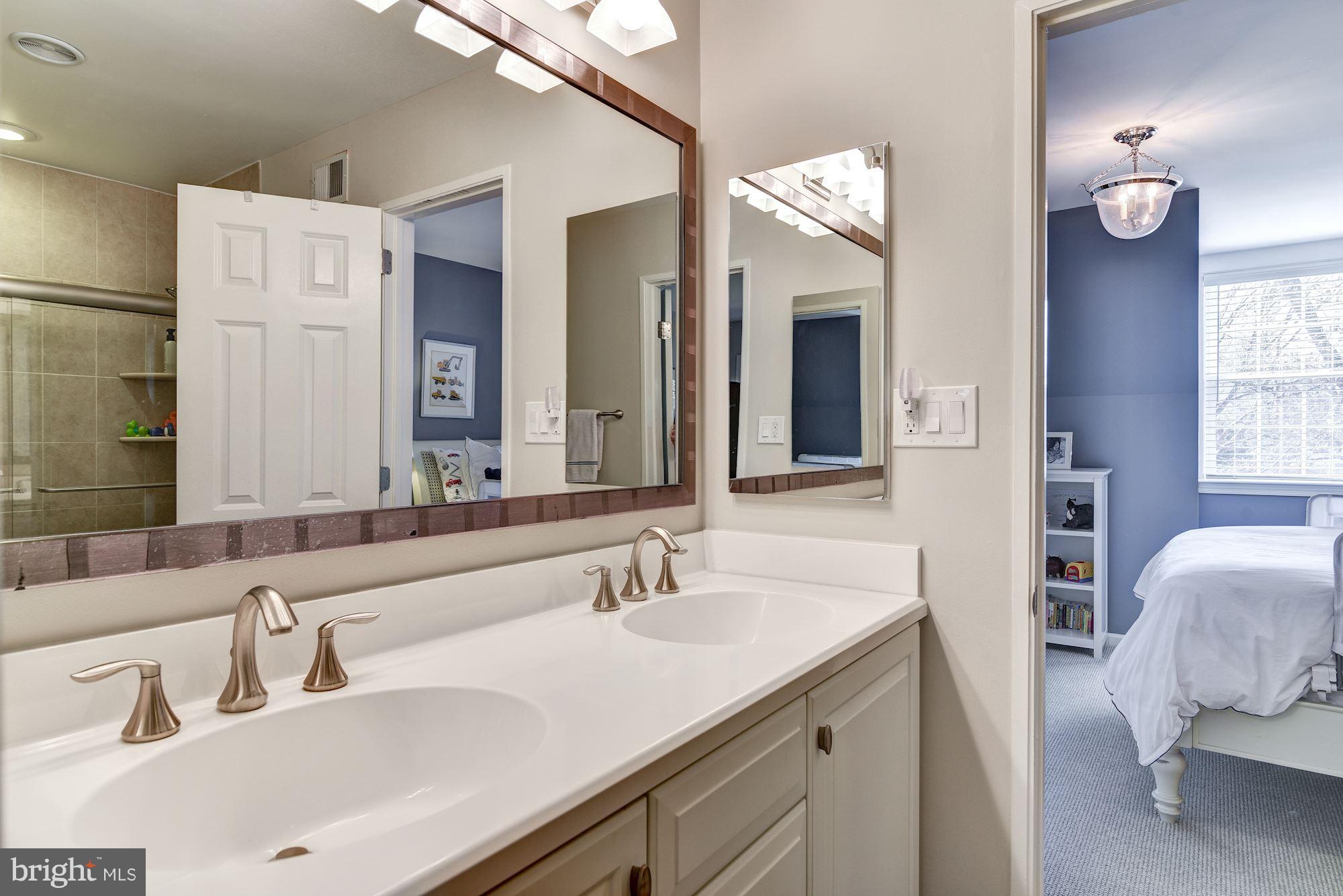 RIVER FALLS - Residential