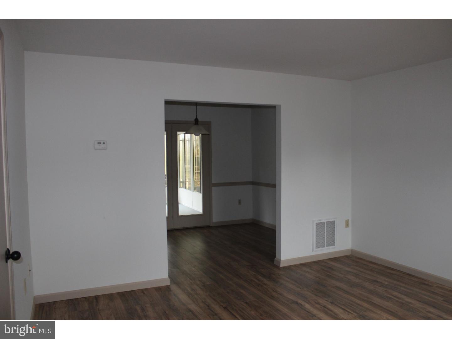 COUNTRY RIDGE ESTA - Residential