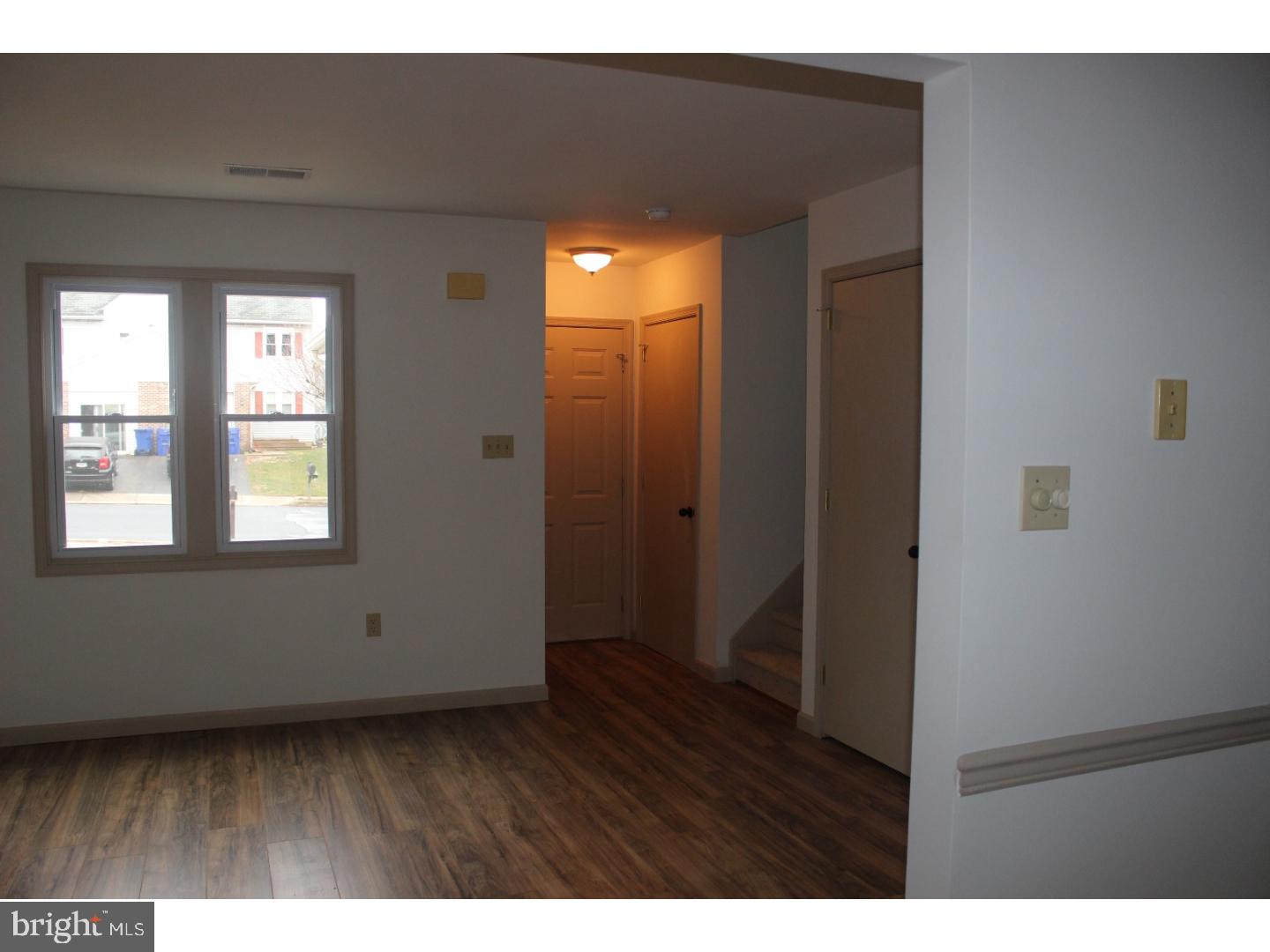 COUNTRY RIDGE ESTA - Residential