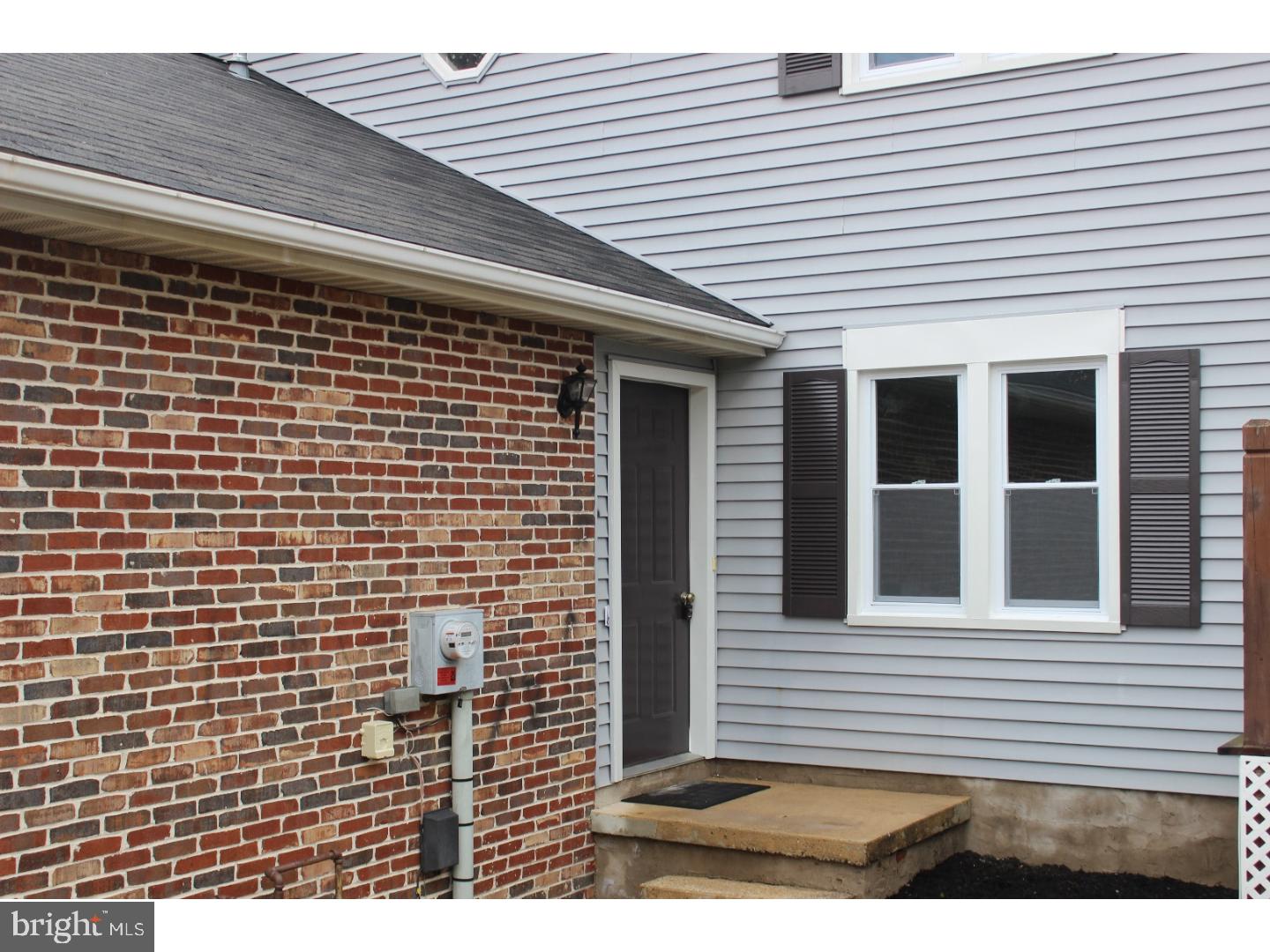 COUNTRY RIDGE ESTA - Residential