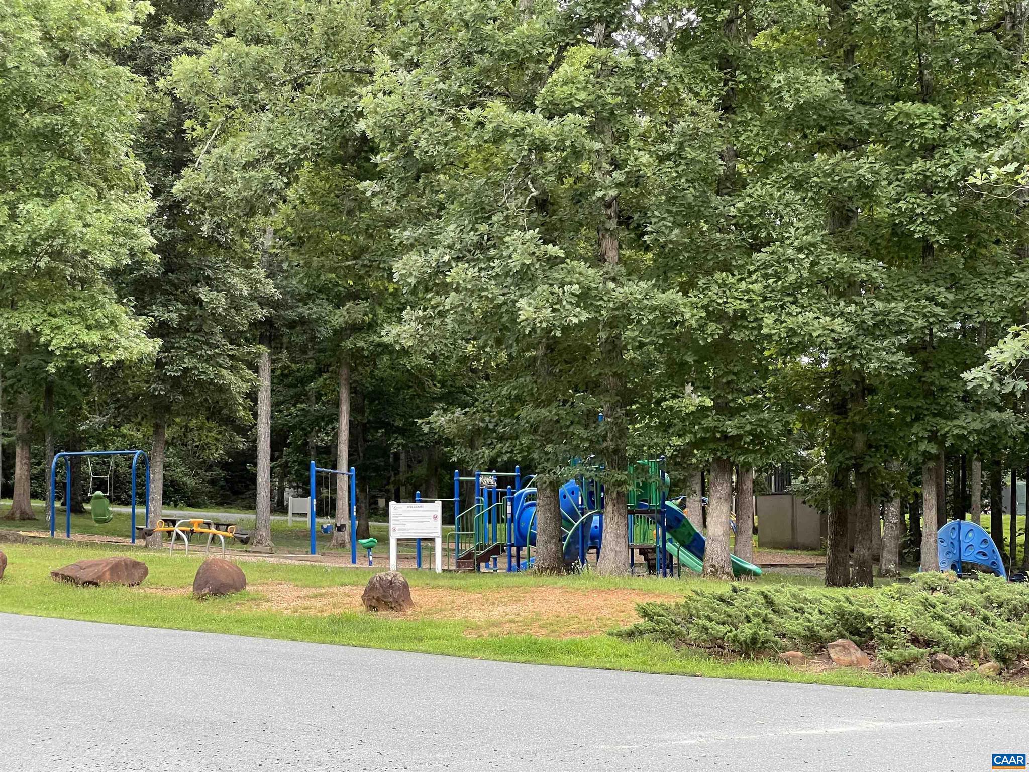 LAKE MONTICELLO - Residential