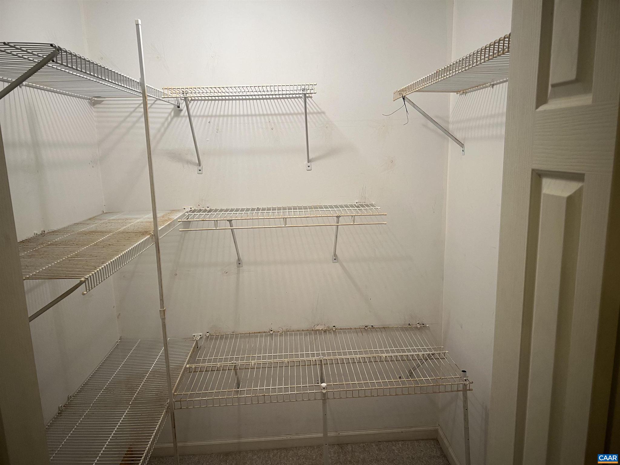 LAKE MONTICELLO - Residential