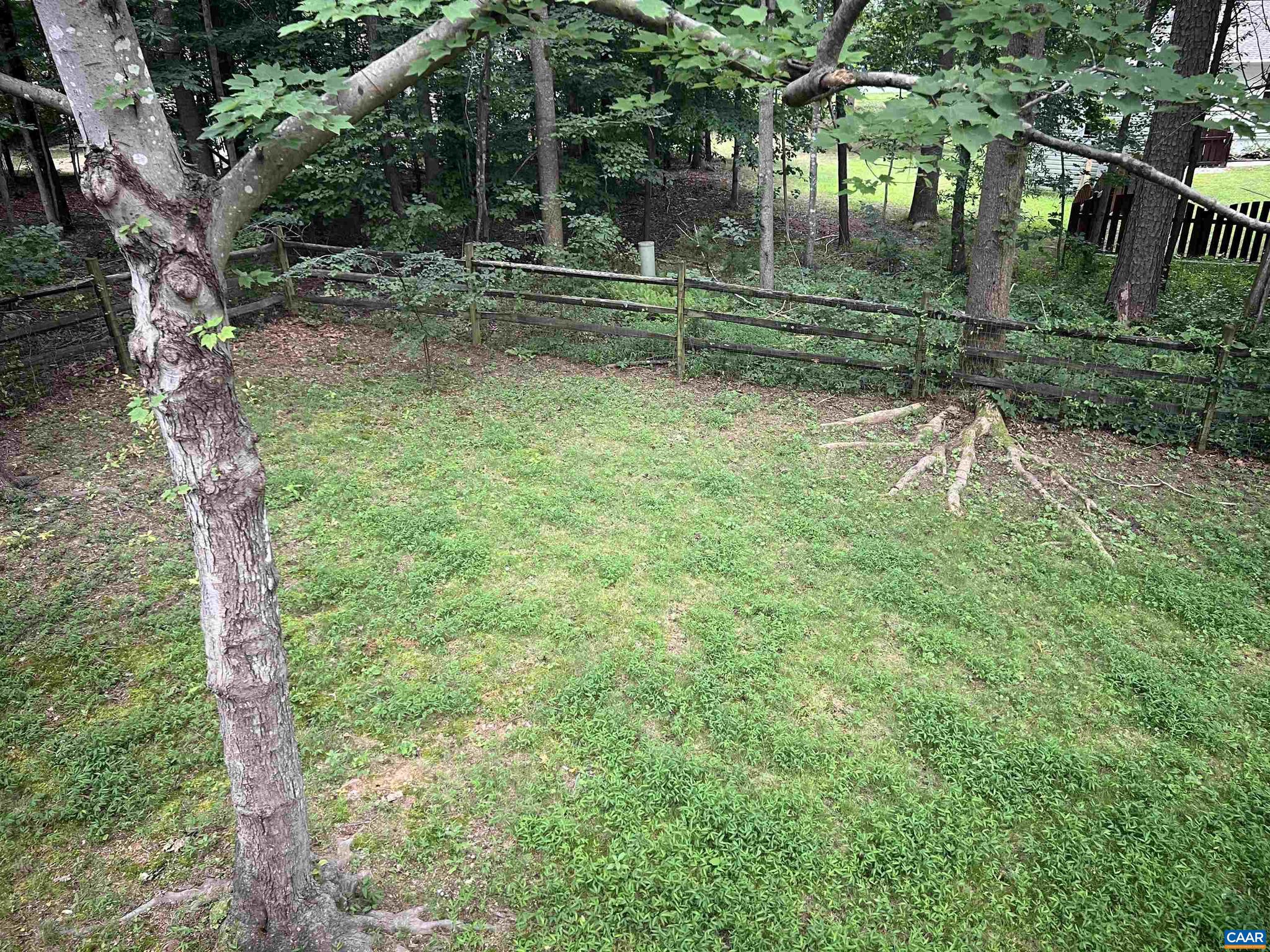 LAKE MONTICELLO - Residential