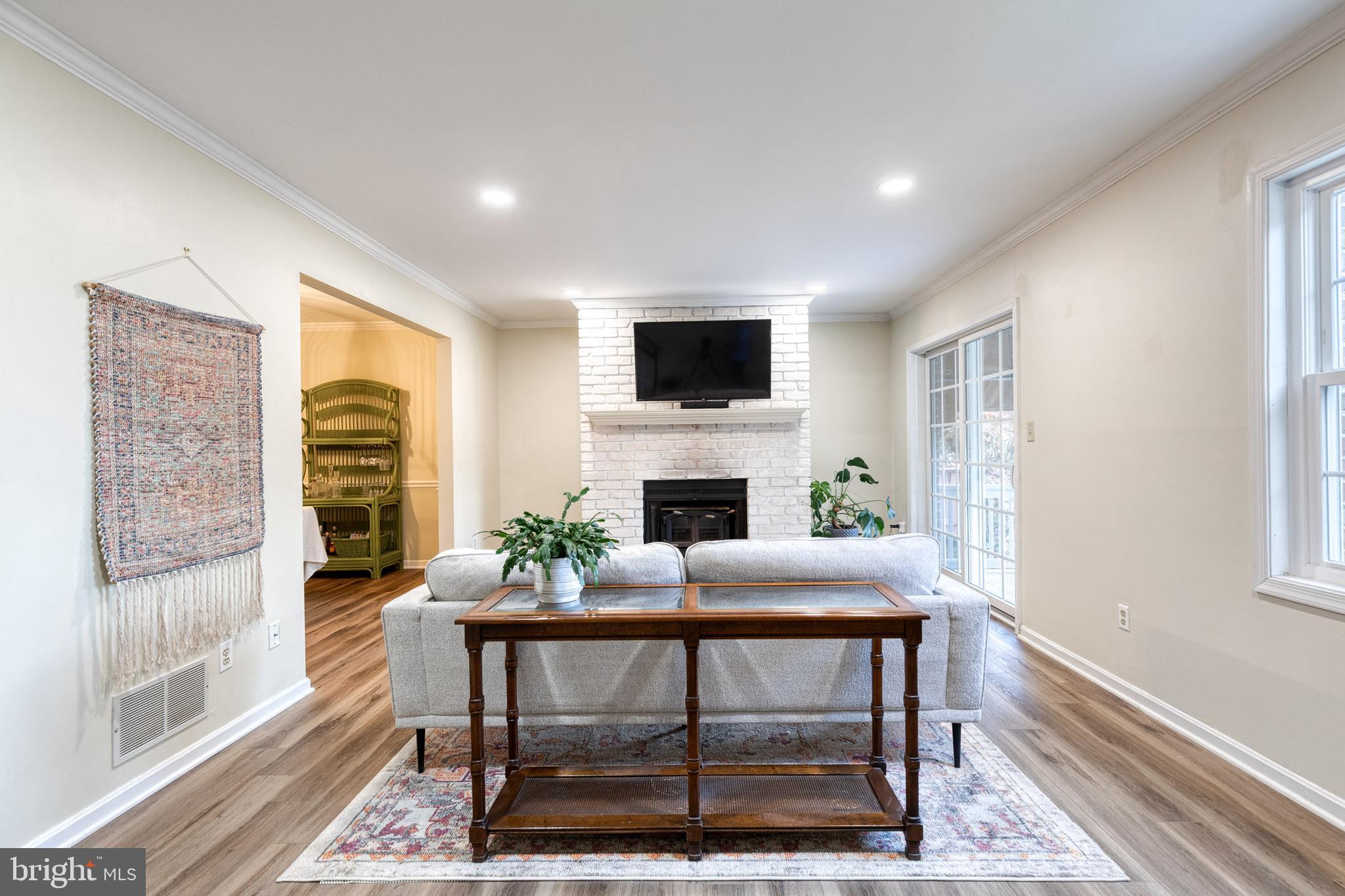 OLD FIELDS - Residential