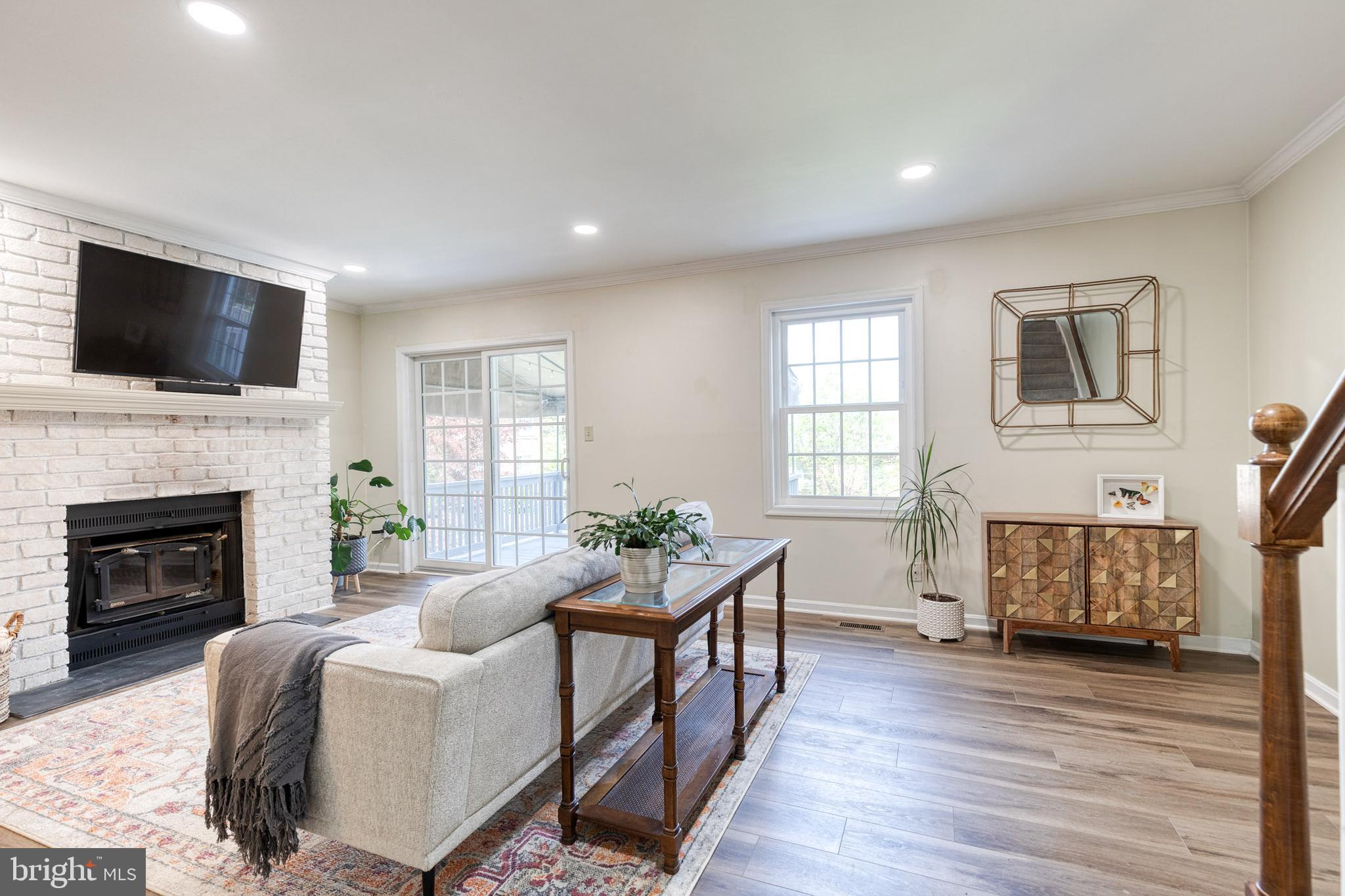 OLD FIELDS - Residential