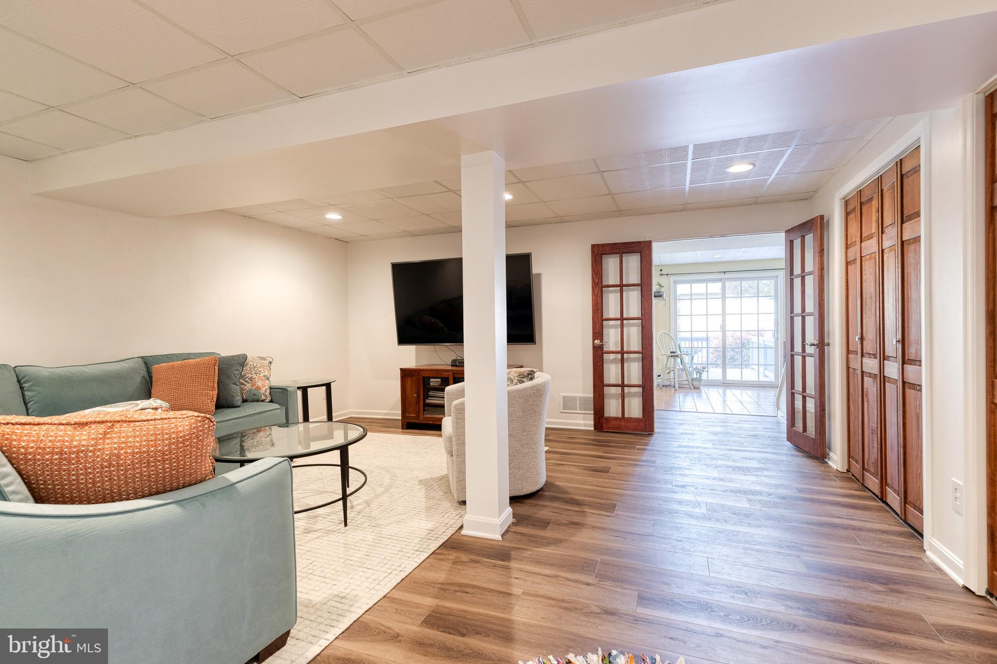 OLD FIELDS - Residential