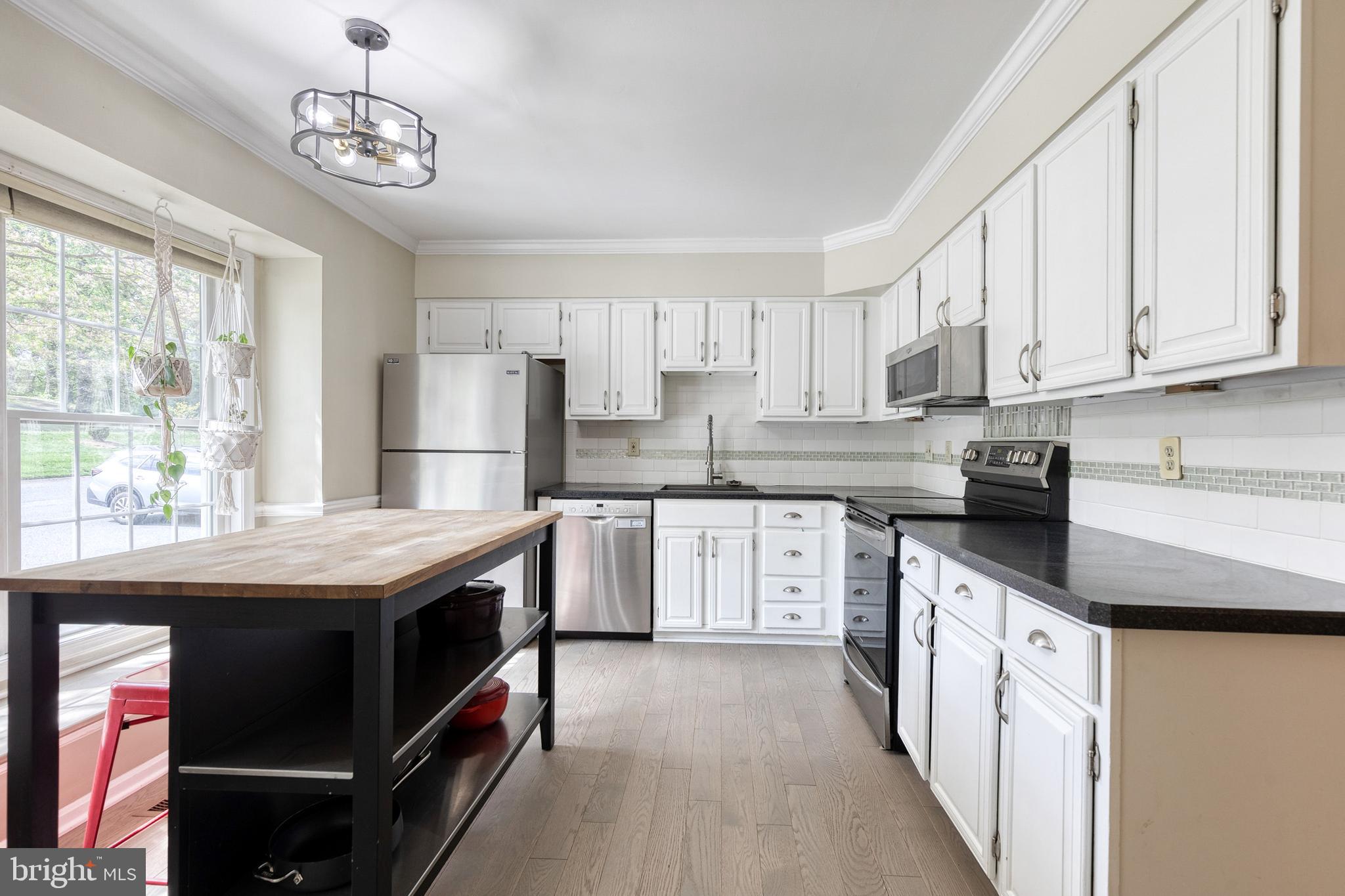 OLD FIELDS - Residential