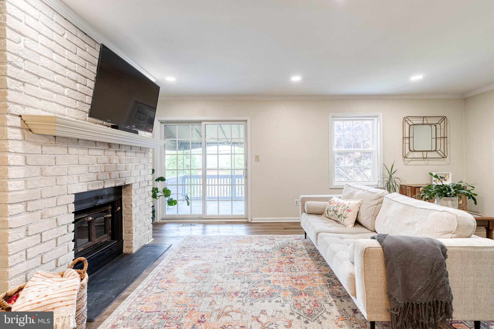 OLD FIELDS - Residential