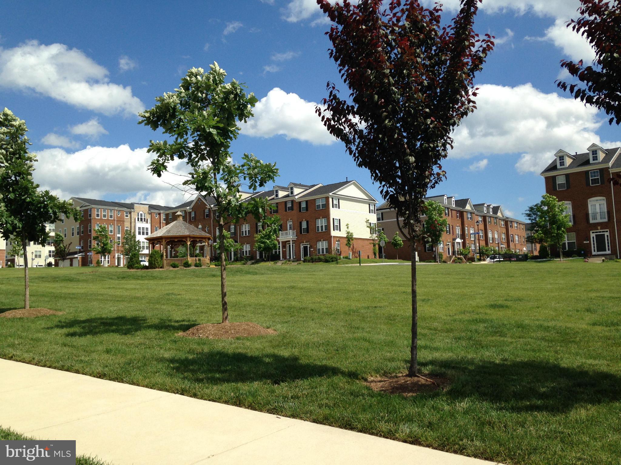 GOOSE CREEK VILLAGE NORTH - Residential Lease