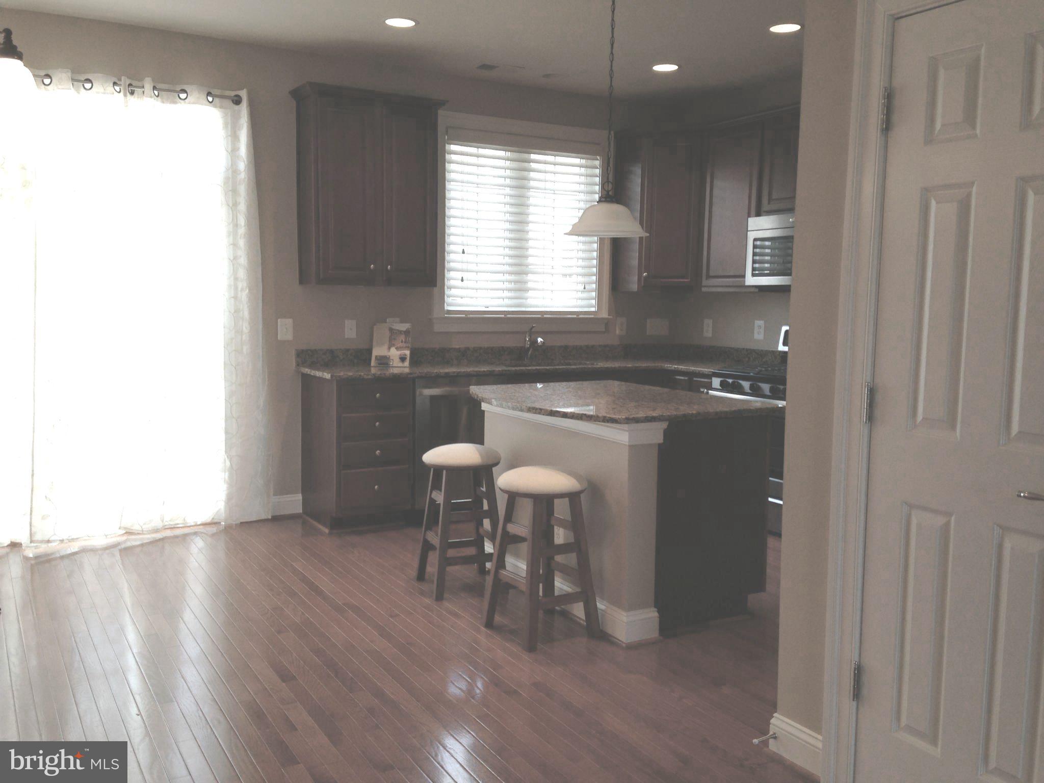 GOOSE CREEK VILLAGE NORTH - Residential Lease