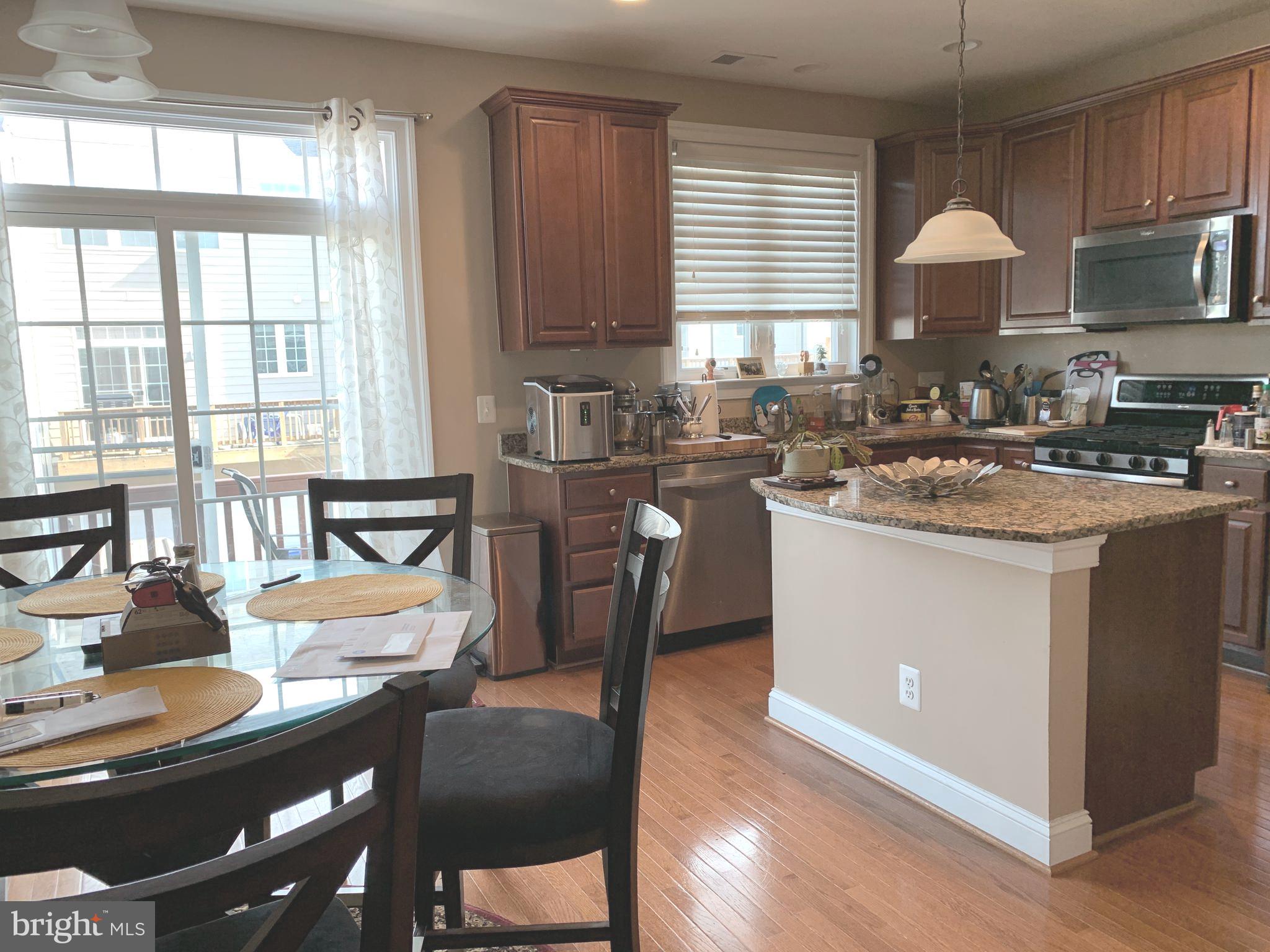 GOOSE CREEK VILLAGE NORTH - Residential Lease