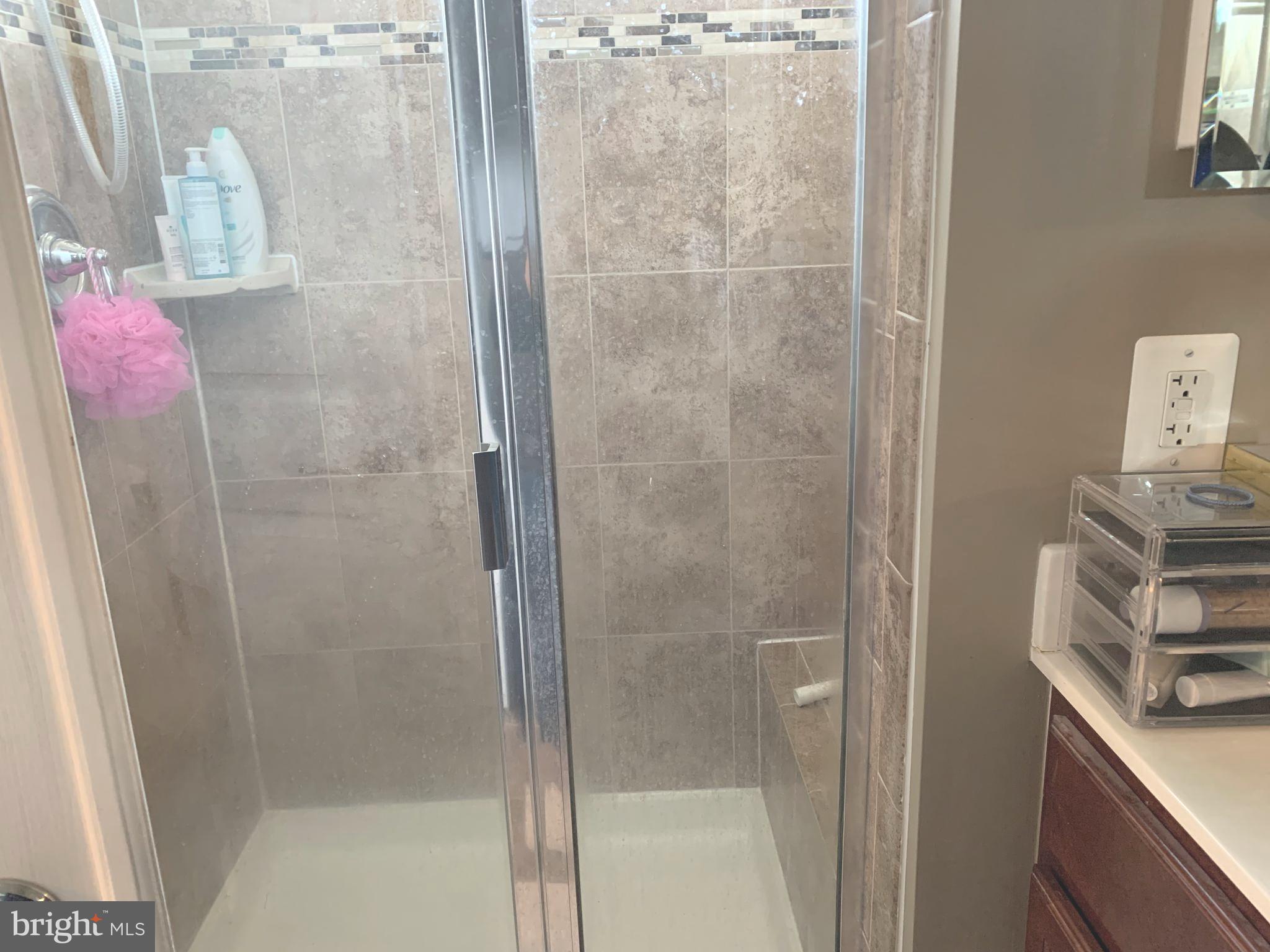 GOOSE CREEK VILLAGE NORTH - Residential Lease