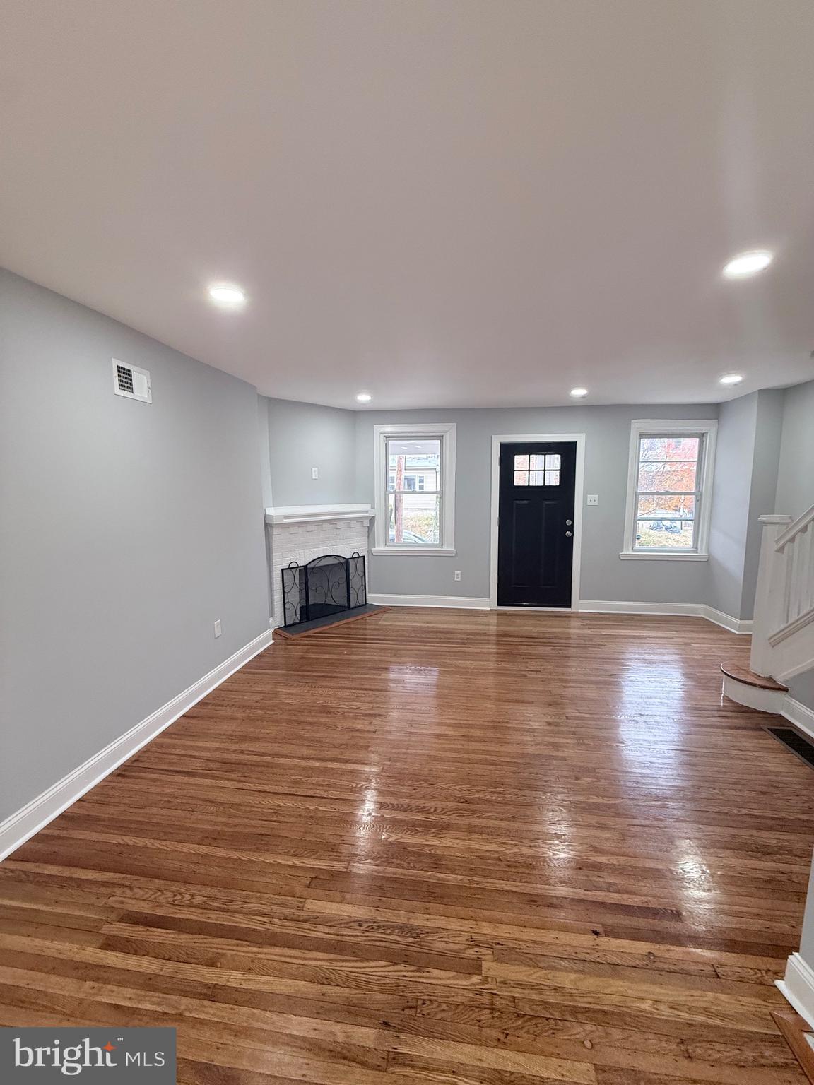 GERMANTOWN (EAST) - Residential