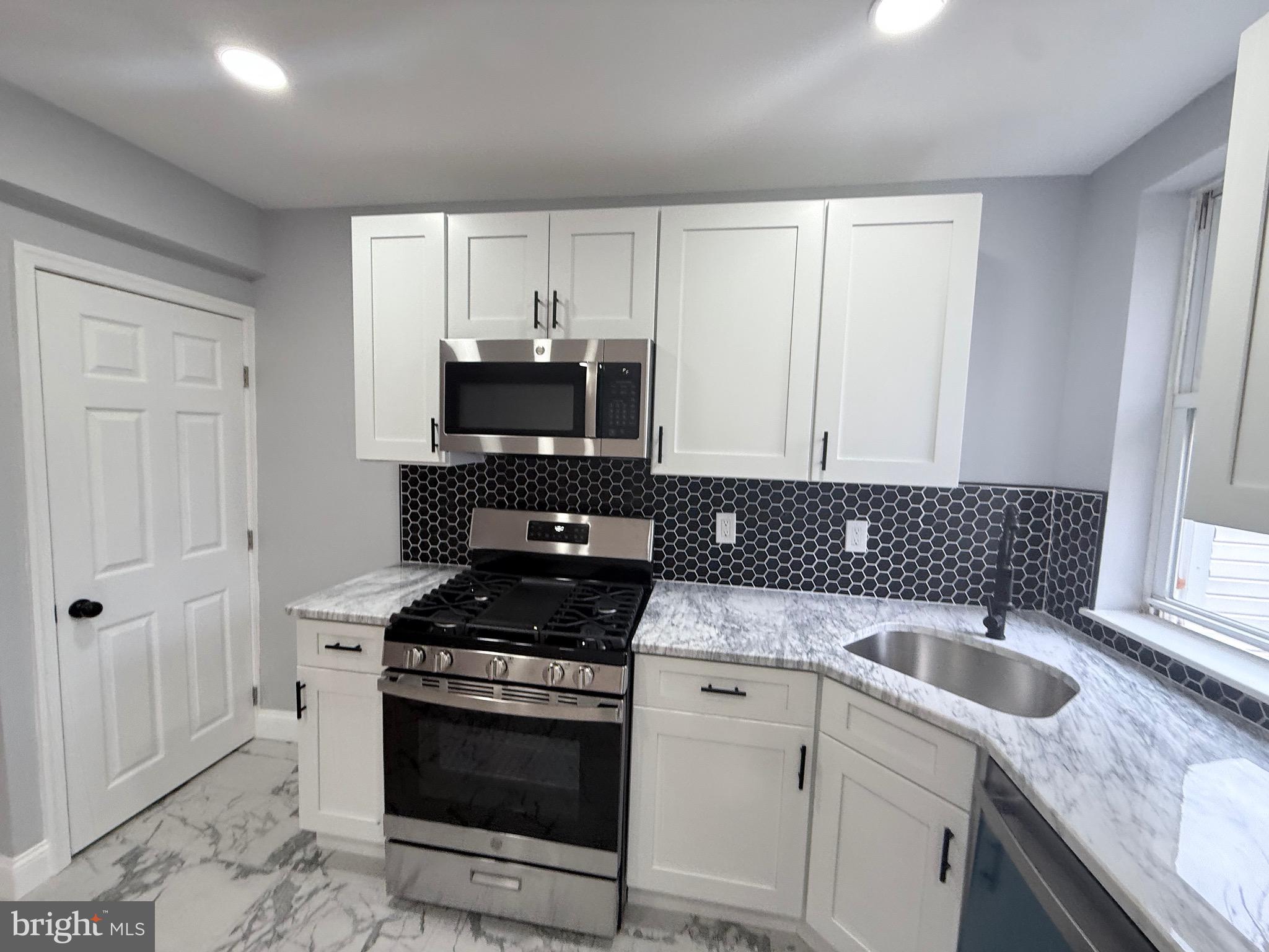 GERMANTOWN (EAST) - Residential