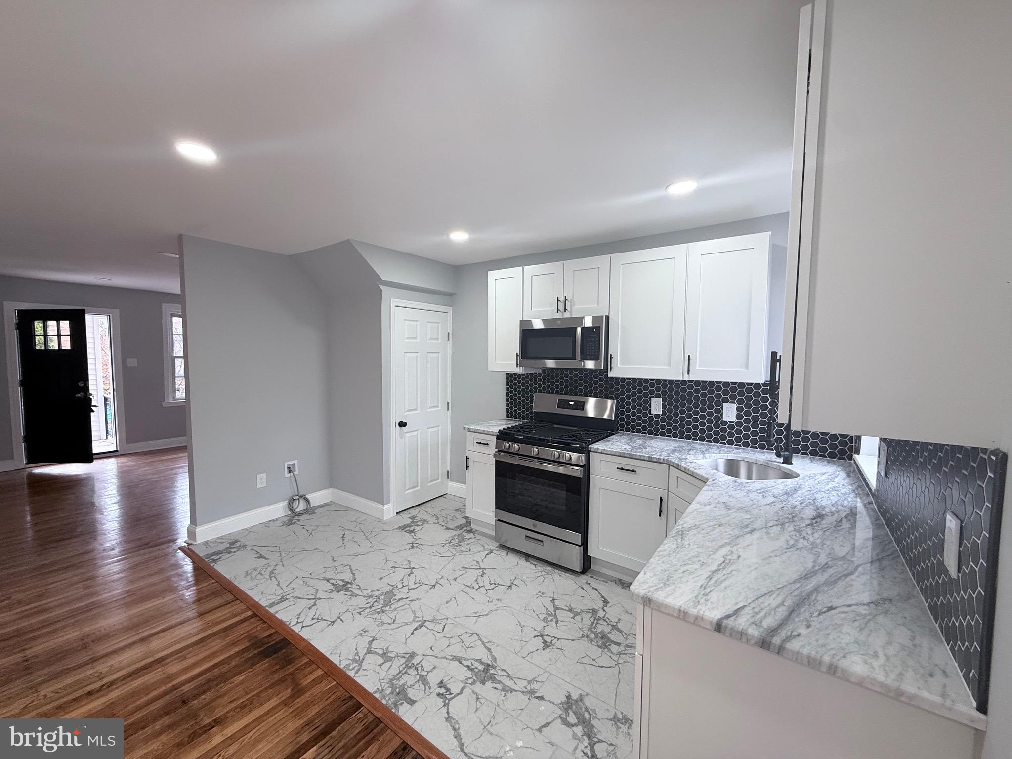 GERMANTOWN (EAST) - Residential