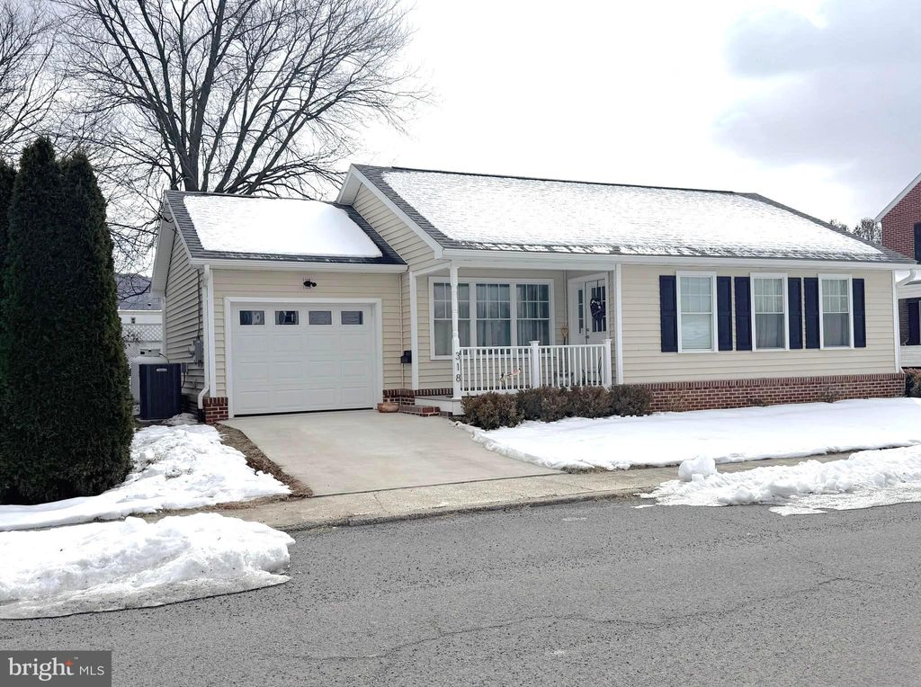 Photo of 318 N 3rd Street, MC CONNELLSBURG, PA 17233 (MLS # PAFU2001946)