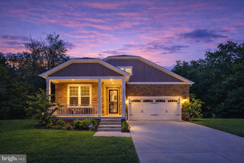 Photo of 12313 Gemstone Drive, HAGERSTOWN, MD 21740 (MLS # MDWA2033846)