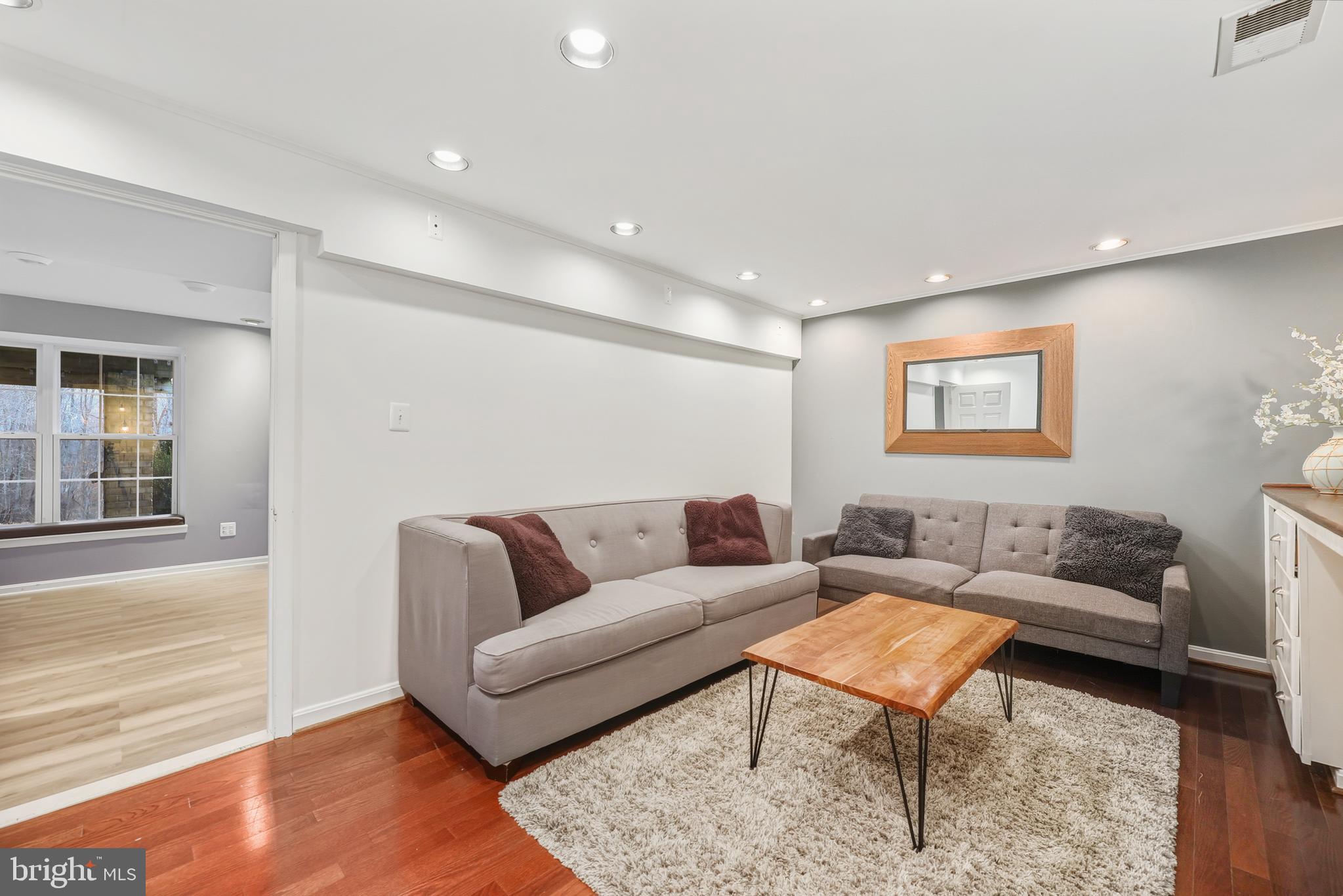 FOX RUN - Residential